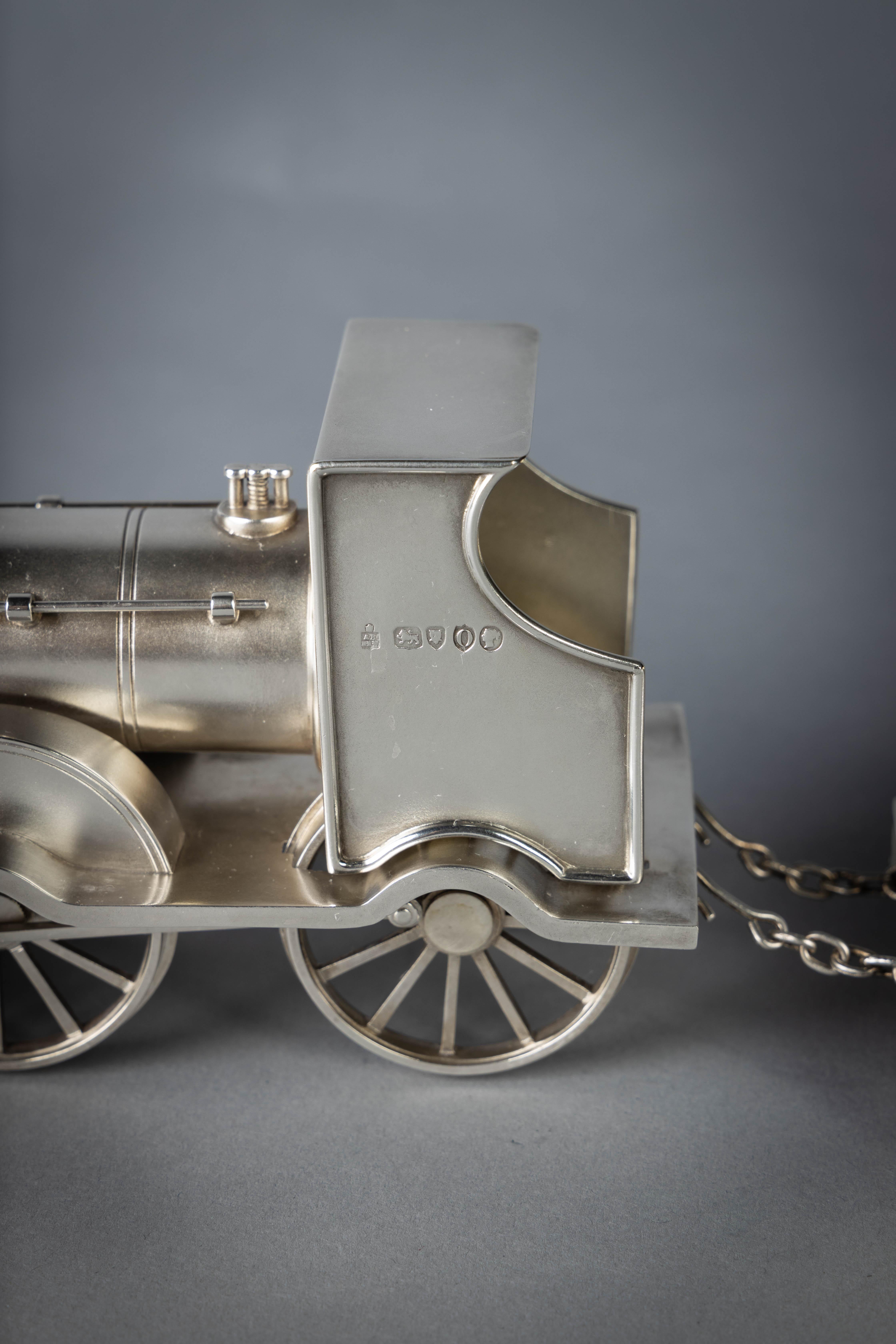 Seltene viktorianische Silber vergoldet Novelty Lokomotive 1