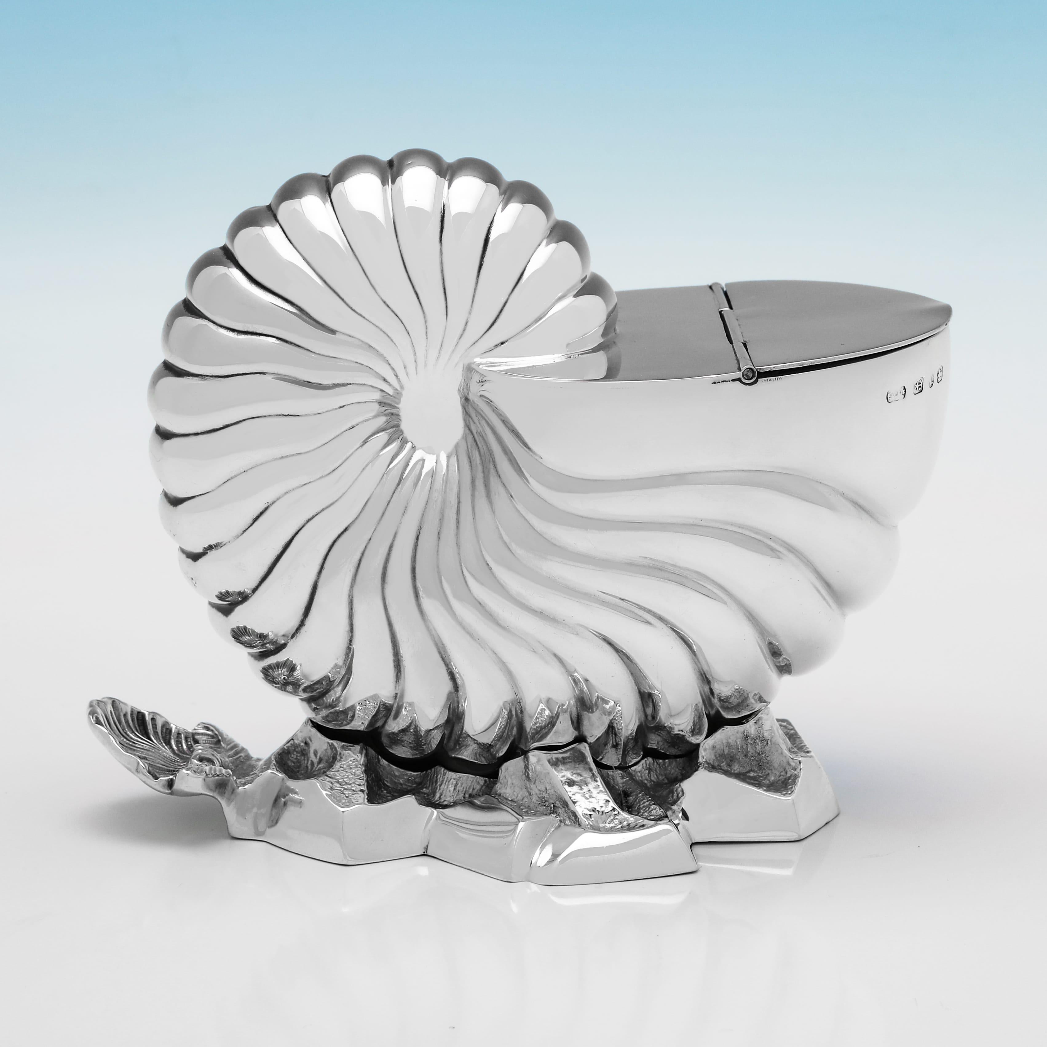 Seltene viktorianische Sterling Silber Nautilus Muschel Löffel Wärmer von Elkington im Jahr 1894 (Viktorianisch) im Angebot