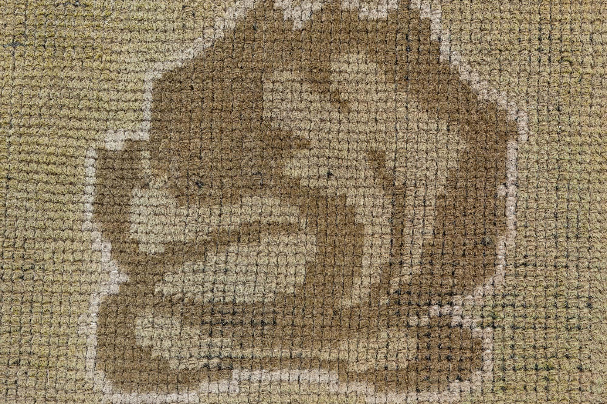 Rare Viennese Rug Doris Leslie Blau
Size: 12'8