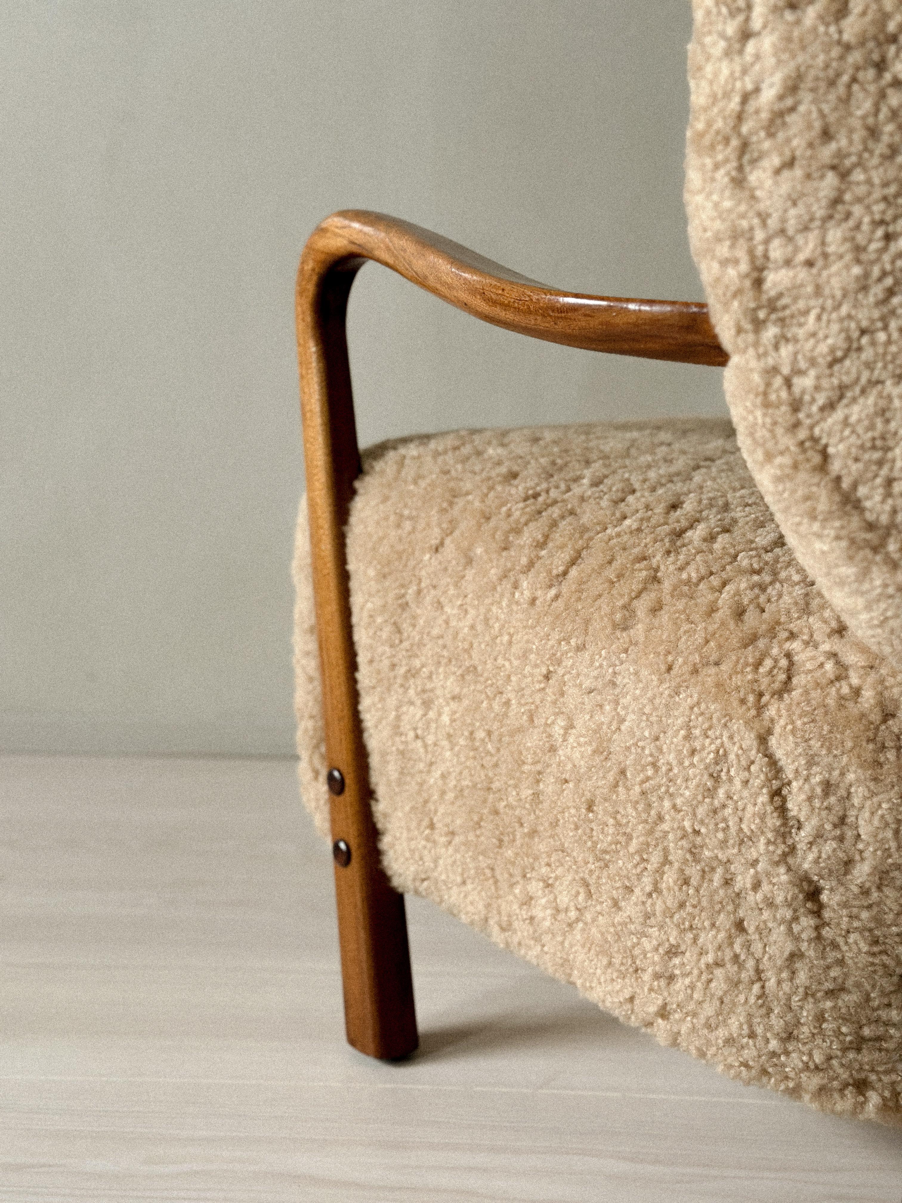 Rare Viggo Boesen Armchairs in Shearling, Produced by Hos Wulff, Denmark 1930 For Sale 6