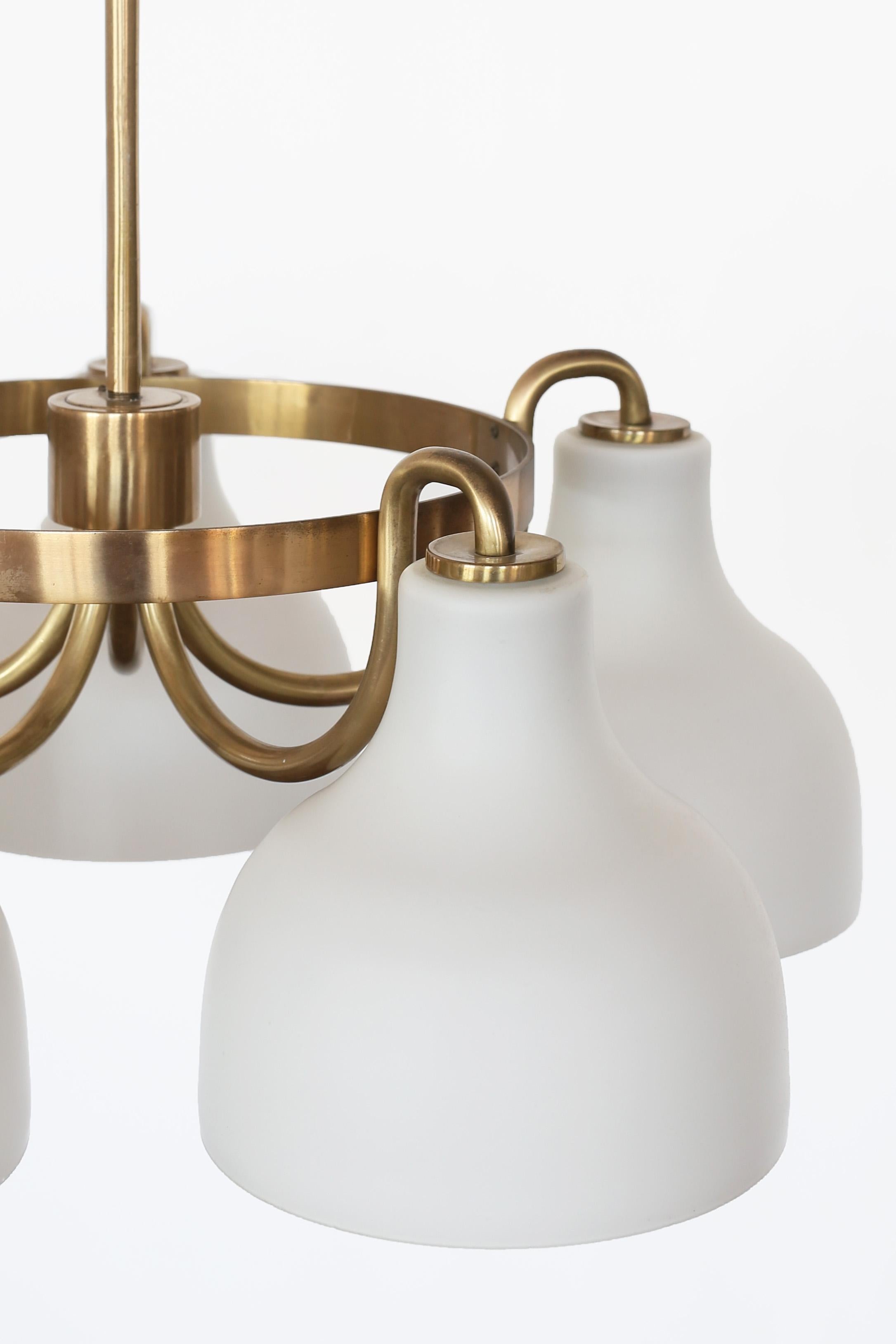 Scandinavo moderno Raro lampadario di Vilhelm Lauritzen, 1946 in vendita