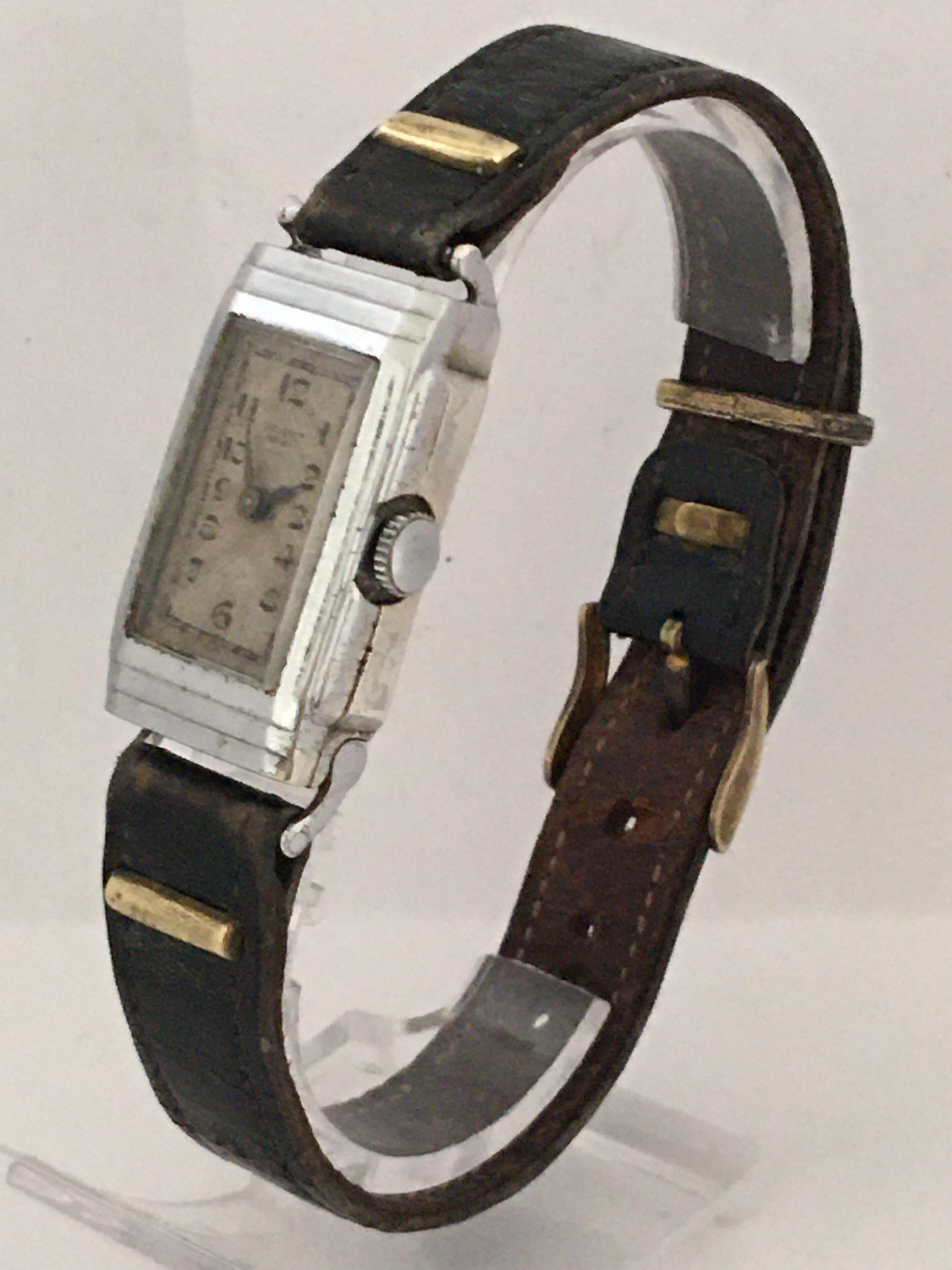 The Autorist wristwatch, an earlier invention by Harwood, relied upon the movement of the wrist, causing the strap to pull against a pivoted retainer, in turn connected to a lever within the movement which kept the mainspring fully