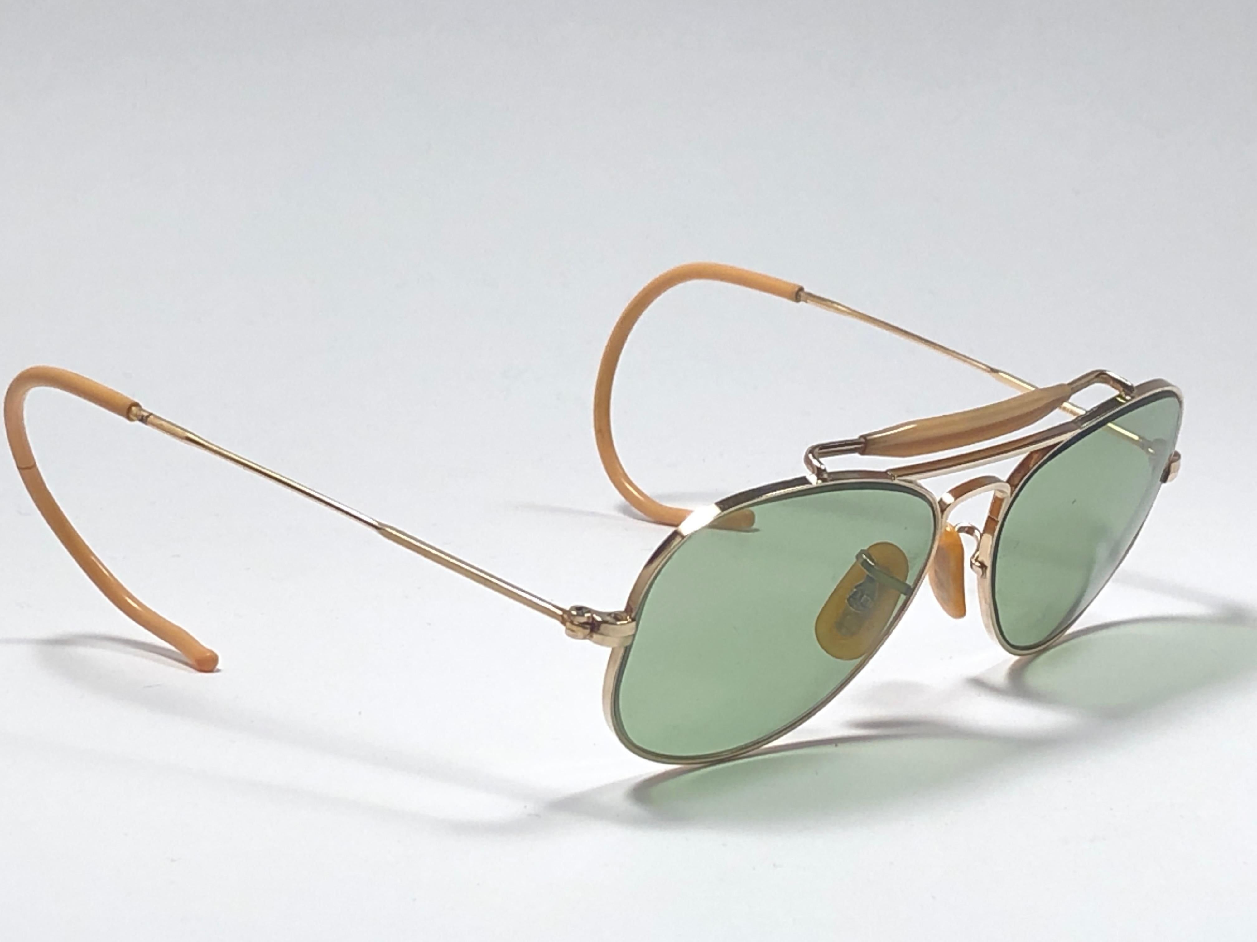 Seltene Vintage 1940 Ray Ban Oudoorsman Kleinste Größe 12K Gold gefüllte Sonnenbrille, Vintage (Schwarz) im Angebot
