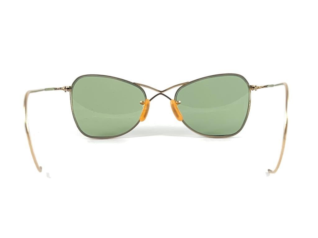 Seltene Vintage 1940er Ray Ban Kleinste Größe 12K Gold gefüllte B&L-Sonnenbrille, Vintage für Damen oder Herren im Angebot