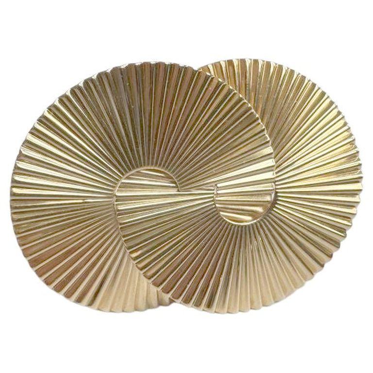 Cartier Rare Vintage 1950’s Gold Earclips and Brooch Set For Sale 4