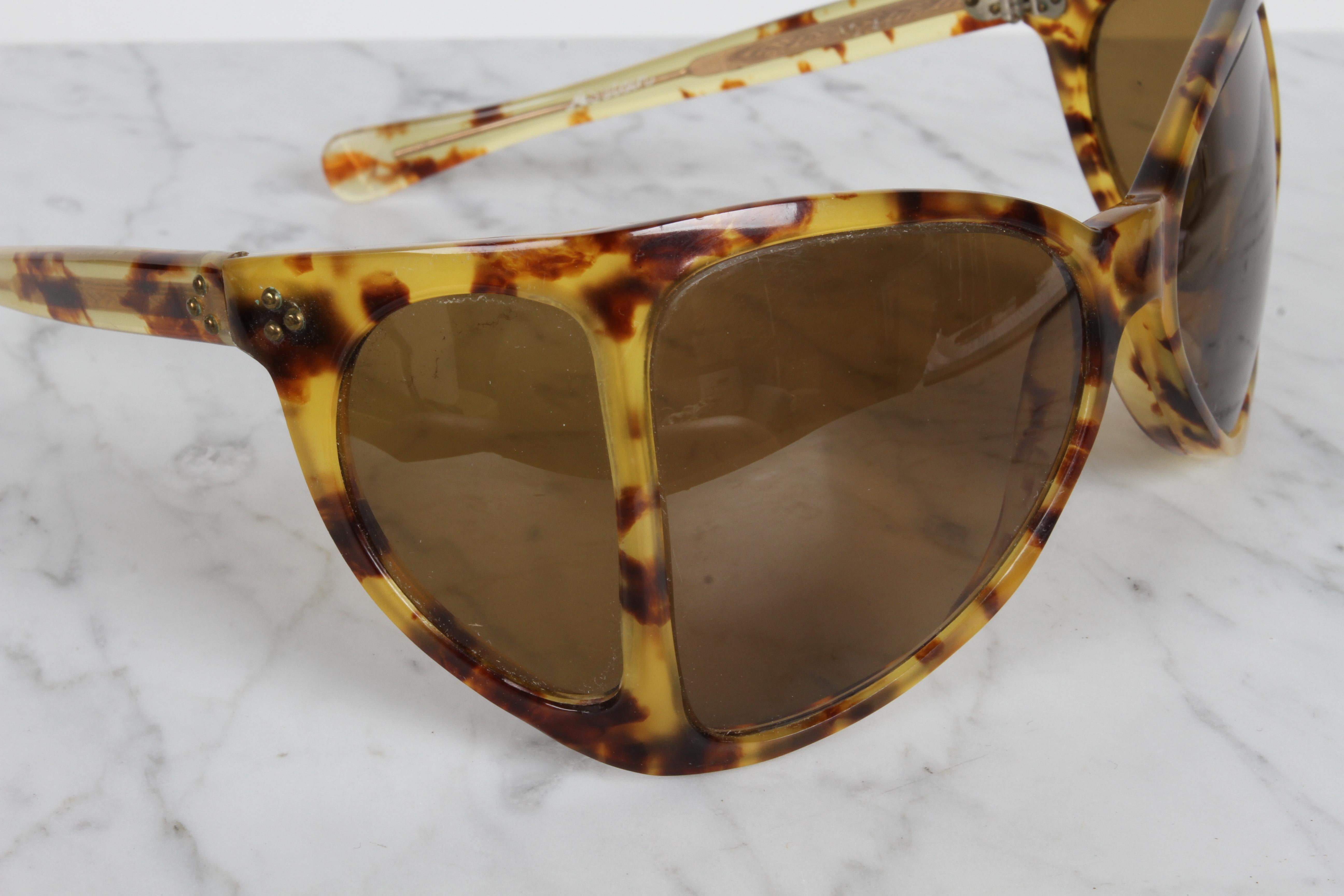Seltene Vintage 1970er Jahre A.A Sutain - n.147 Übergroße Wickel-Sonnenbrille mit Schildpattrahmen, A.A.A. Sutain im Angebot 5