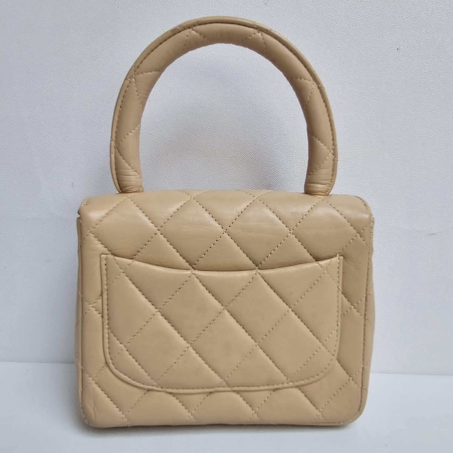 Rare Vintage 1990s Beige Lambskin Quilted Twin Bag For Sale 6