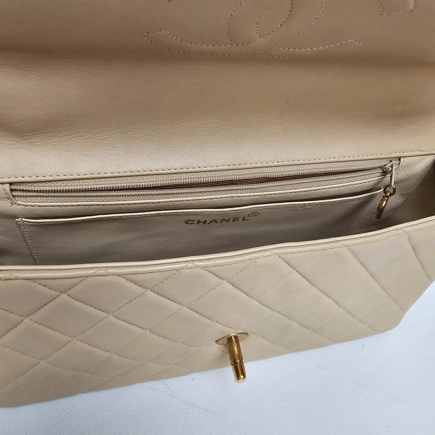 Rare Vintage 1990s Beige Lambskin Quilted Twin Bag For Sale 8