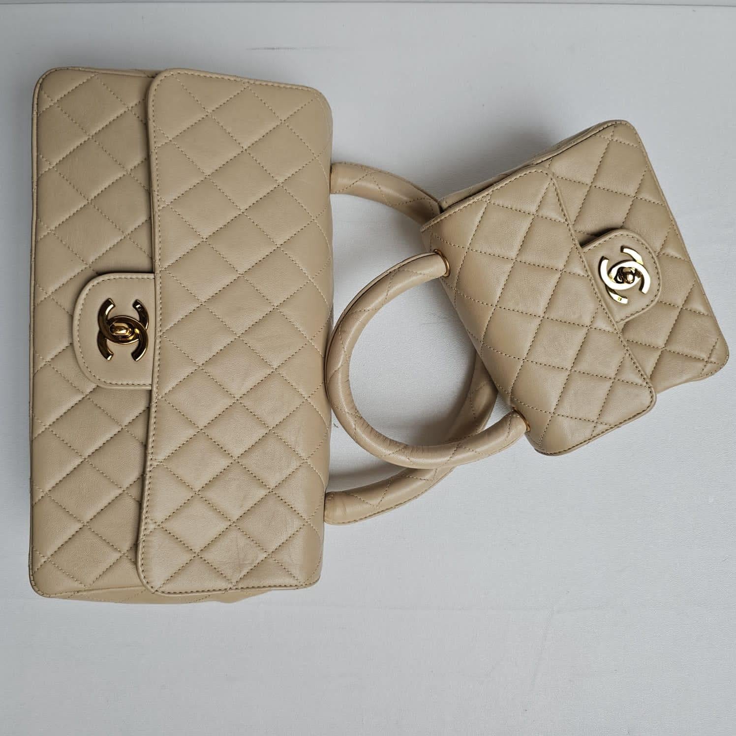 Rare Vintage 1990s Beige Lambskin Quilted Twin Bag For Sale 12