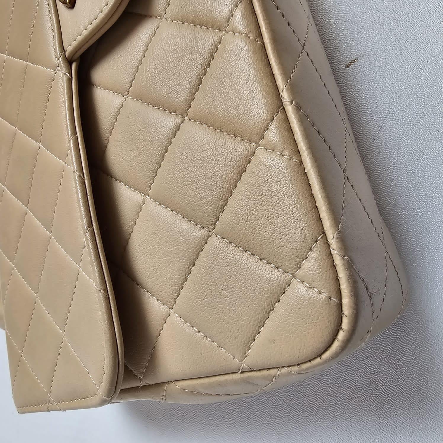 Rare Vintage 1990s Beige Lambskin Quilted Twin Bag For Sale 15