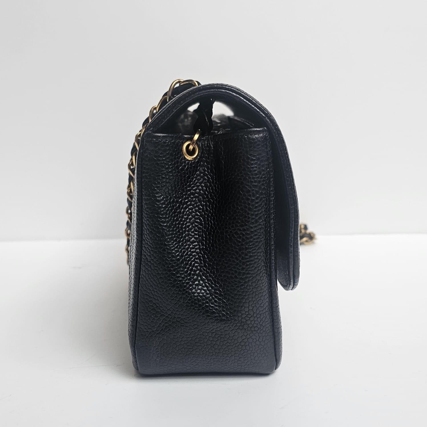 Rare Vintage 1990s Chanel Black Caviar Small Diana Flap Bag im Angebot 14
