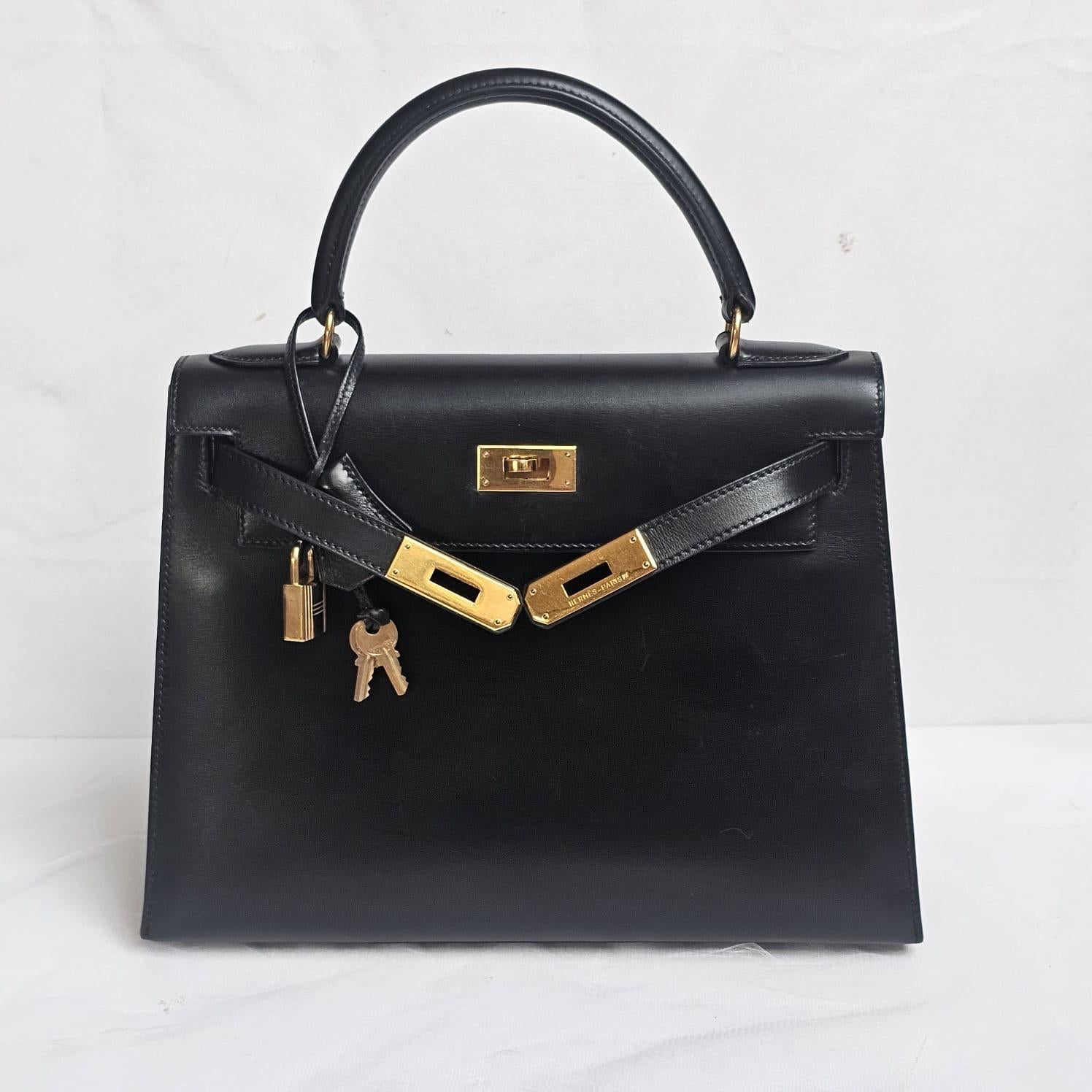 Rare Vintage 1994 Black Box Leather Kelly 28 Bag 16