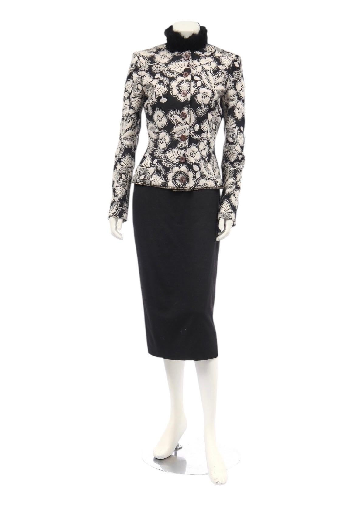 Rare Vintage 2003 Alexander McQueen Manteau Transformable Brodé Excellent état - En vente à Montgomery, TX