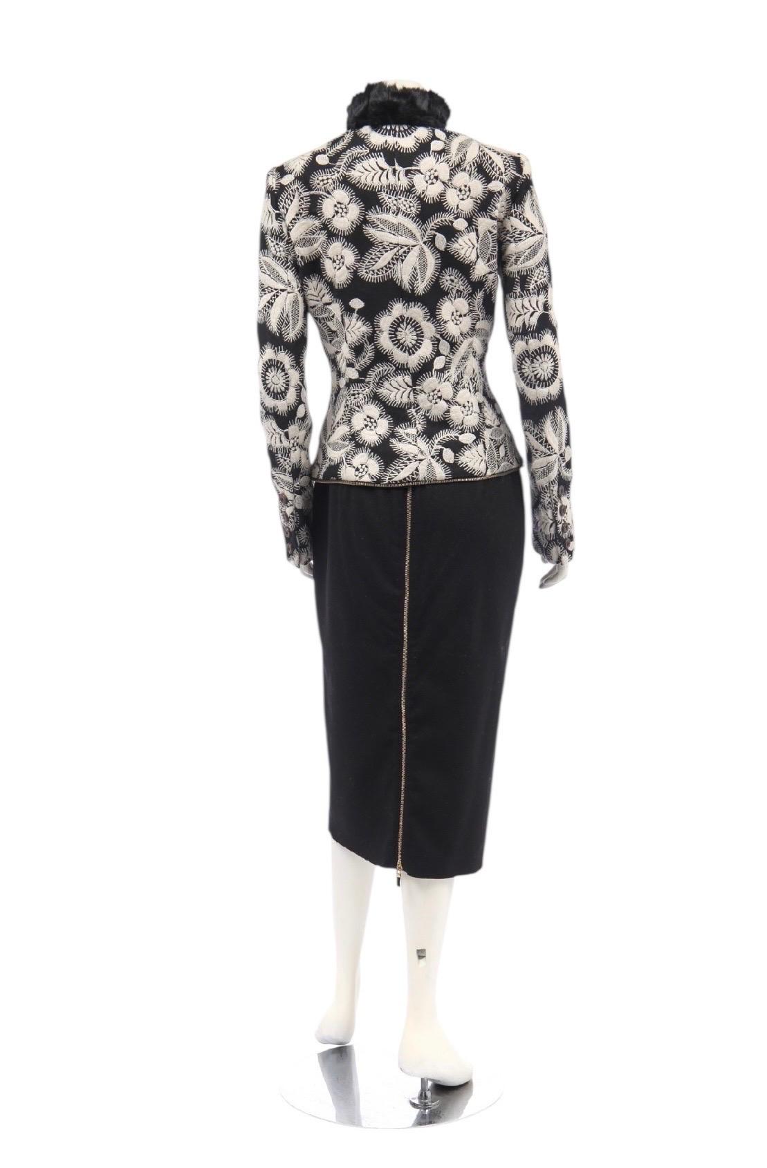 Rare Vintage 2003 Alexander McQueen Manteau Transformable Brodé Pour femmes en vente