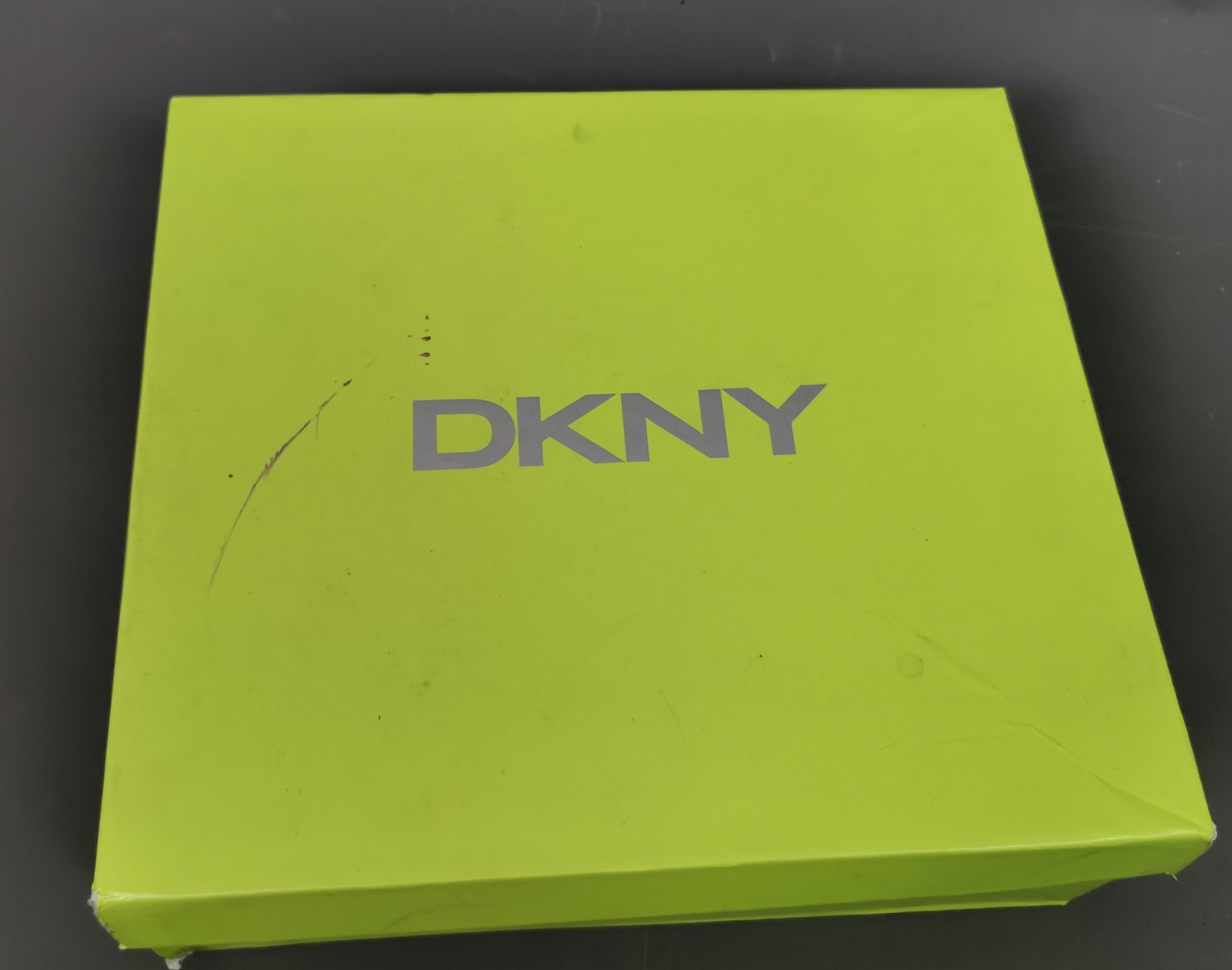 Rare vintage 90s DKNY sneaker boots, boxed  For Sale 6