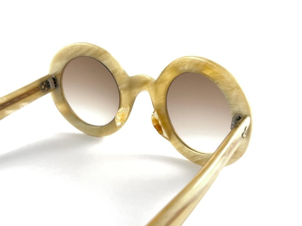Rare Vintage A.A Sutain  Beige Round Brown Gradient Lenses 1970'S Sunglasses For Sale 8