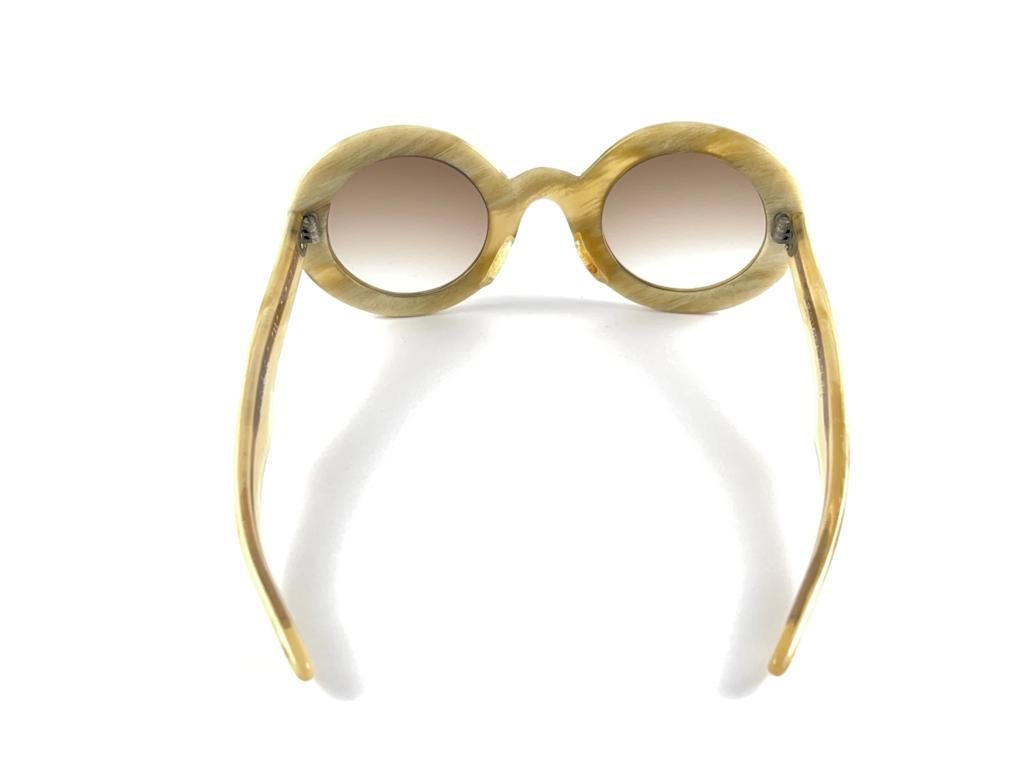 Rare Vintage A.A Sutain  Beige Round Brown Gradient Lenses 1970'S Sunglasses For Sale 9