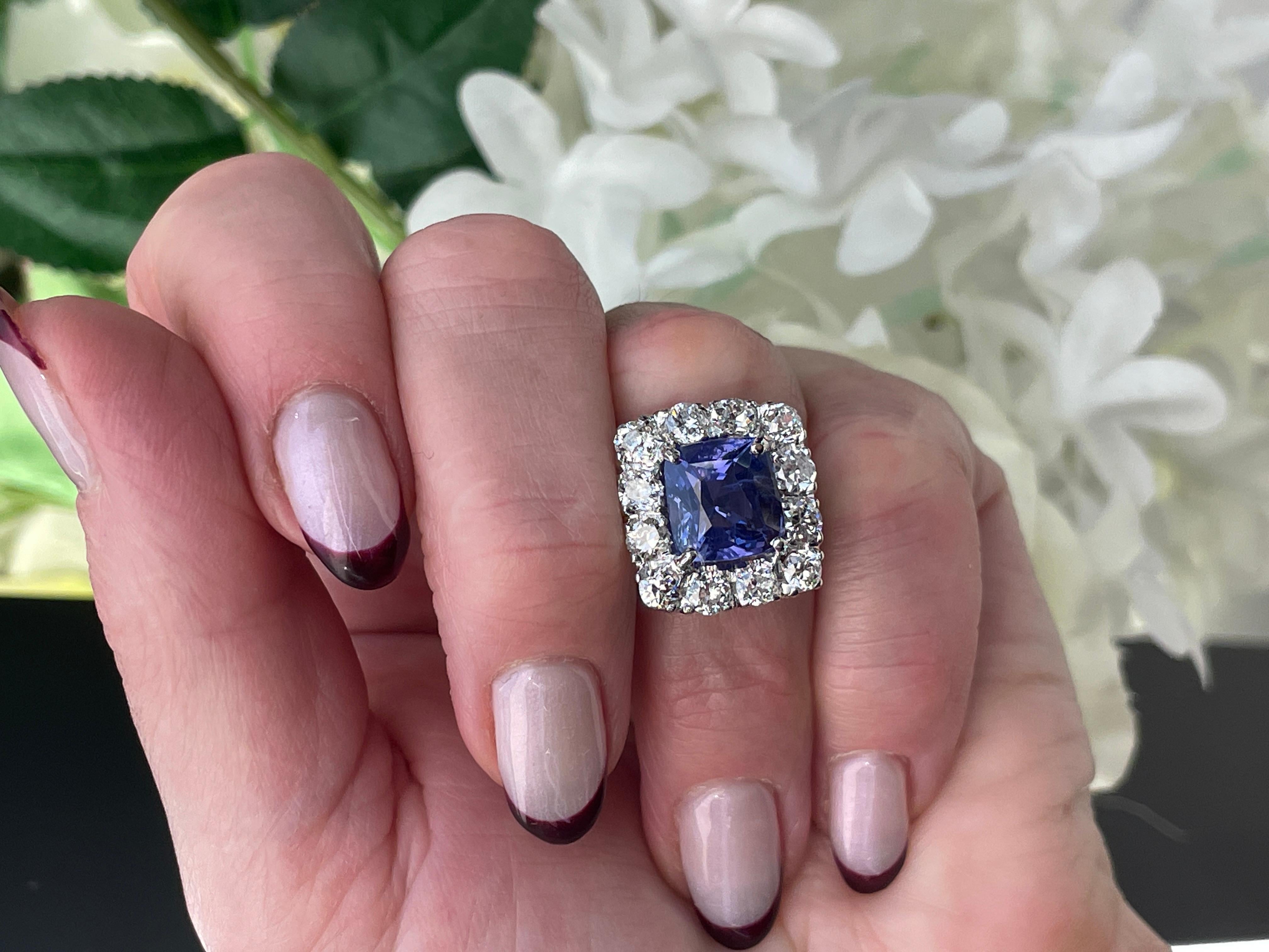 Rare Vintage AGL 8.65CTW Unheated Color-Shift Ceylon Sapphire and Dia 18KWG Ring For Sale 3
