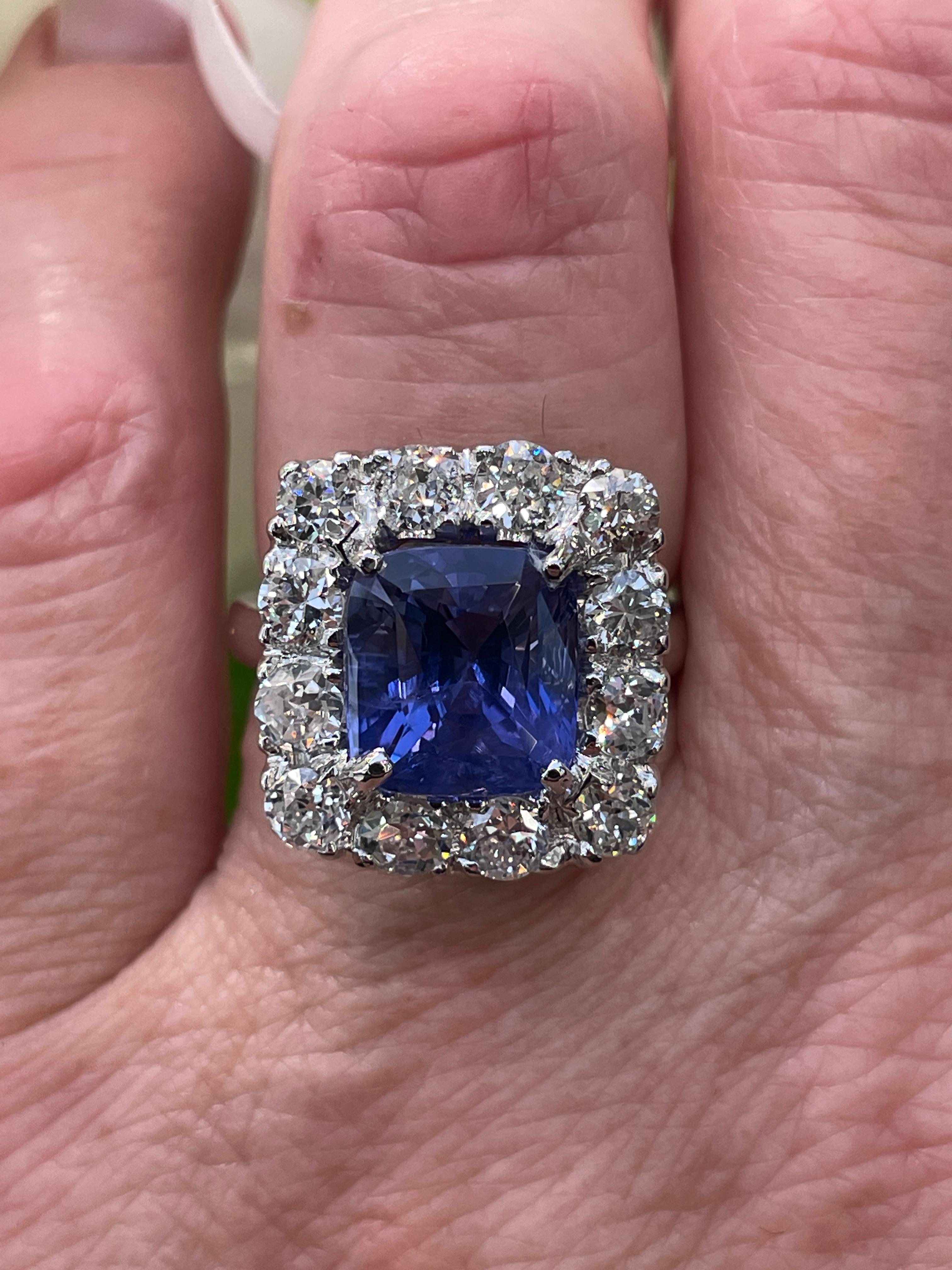 Rare Vintage AGL 8.65CTW Unheated Color-Shift Ceylon Sapphire and Dia 18KWG Ring For Sale 11