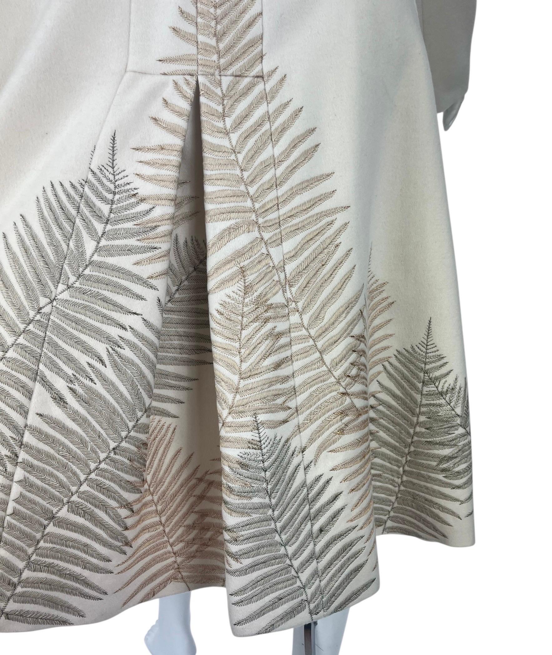 Raro abrigo vintage de cachemira de Alexander McQueen con bordado de helechos - Circa 2007 Gris en venta