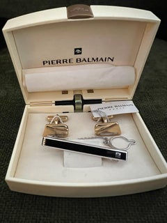 Raros gemelos y pasador de corbata vintage Balmain de los años 80 en estuche original Circa 1980