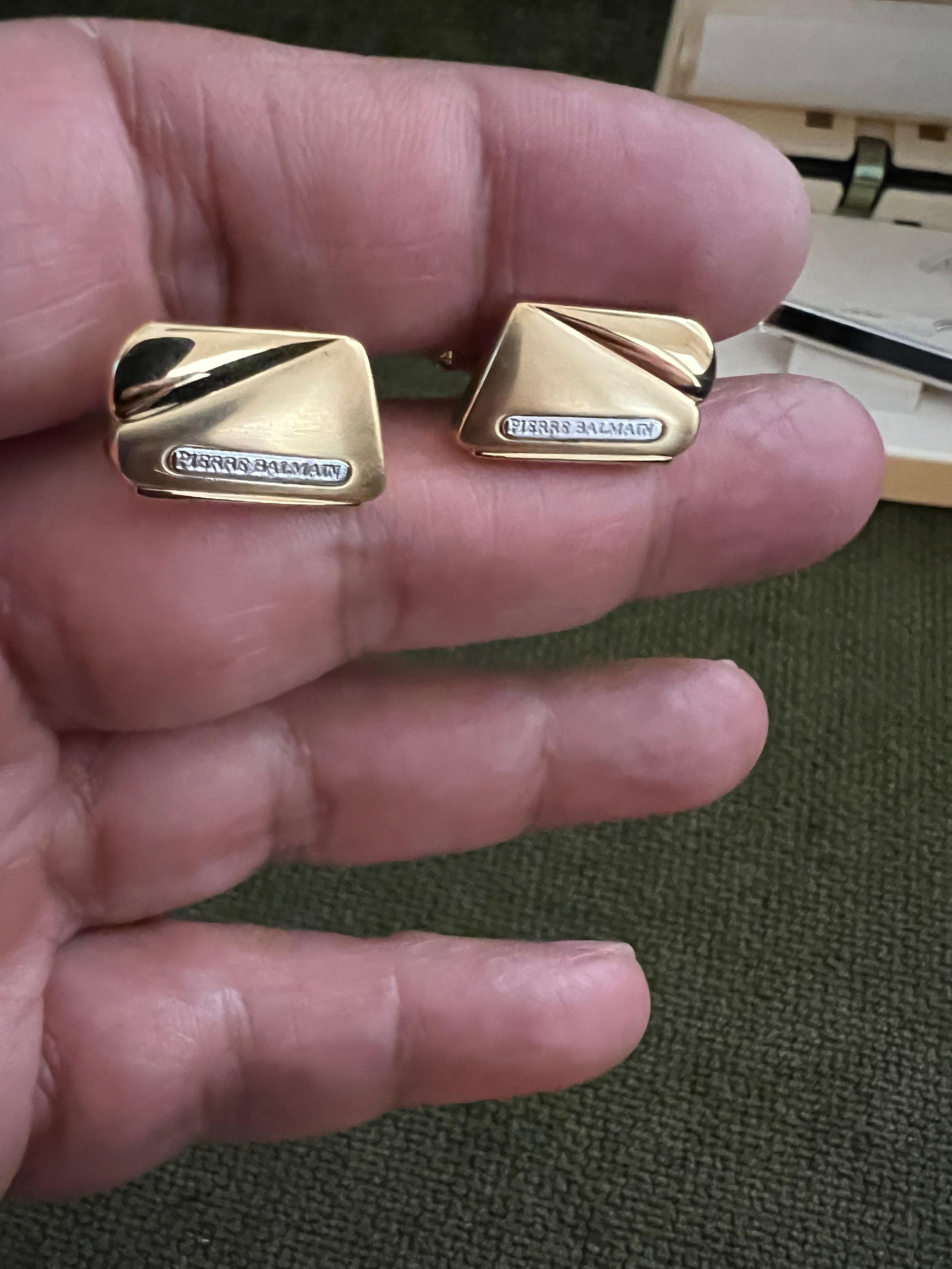 Rare Vintage Balmain 1980s Cufflinks & Tie Bar In Original Case Circa 1980 en vente 1