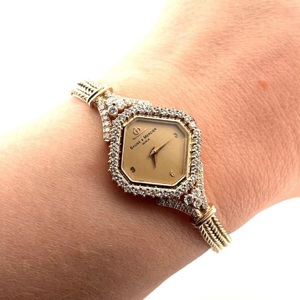 Rare Vintage Baume & Mercier Ladies 14K Yellow Gold 1.50CTW Diamond Quartz Watch In Excellent Condition For Sale In Carmel By The Sea, CA