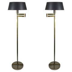 Seltene Vintage-Stehlampen aus Messing mit schwenkbarem Arm, Gilbert Rohde zugeschrieben