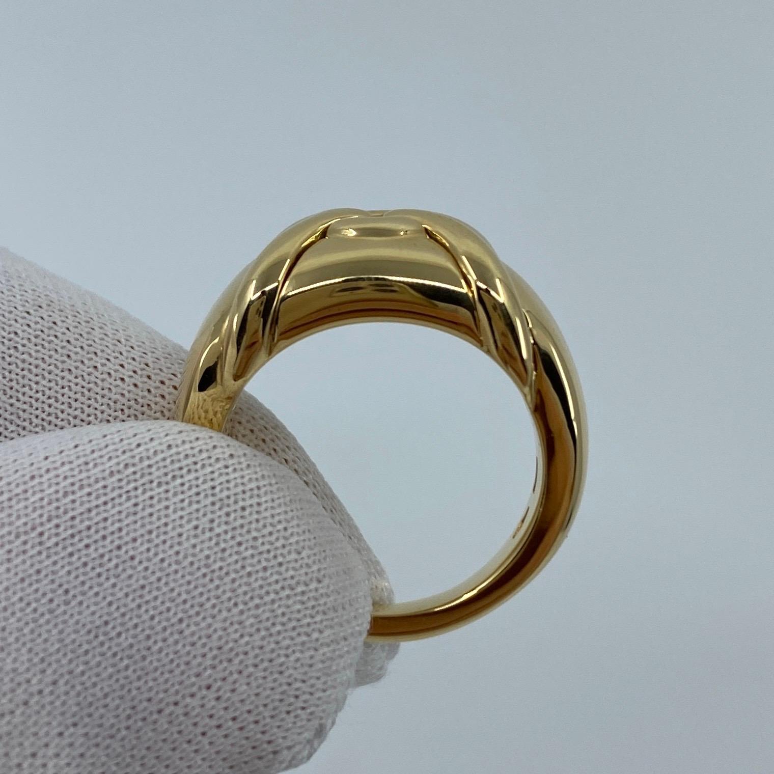 Women's or Men's Rare Vintage Bulgari Bvlgari 18 Karat Yellow Gold Bold Designer Fashion Ring