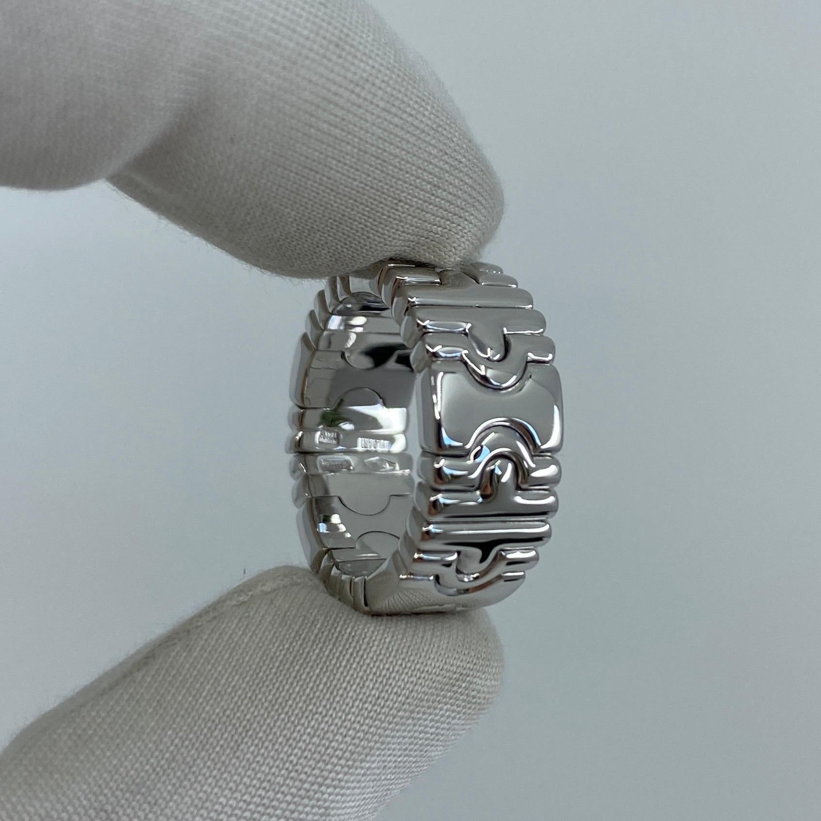 Rare Vintage Bulgari Bvlgari Parentesi 18 Karat White Gold Spring Band Ring In Excellent Condition In Birmingham, GB