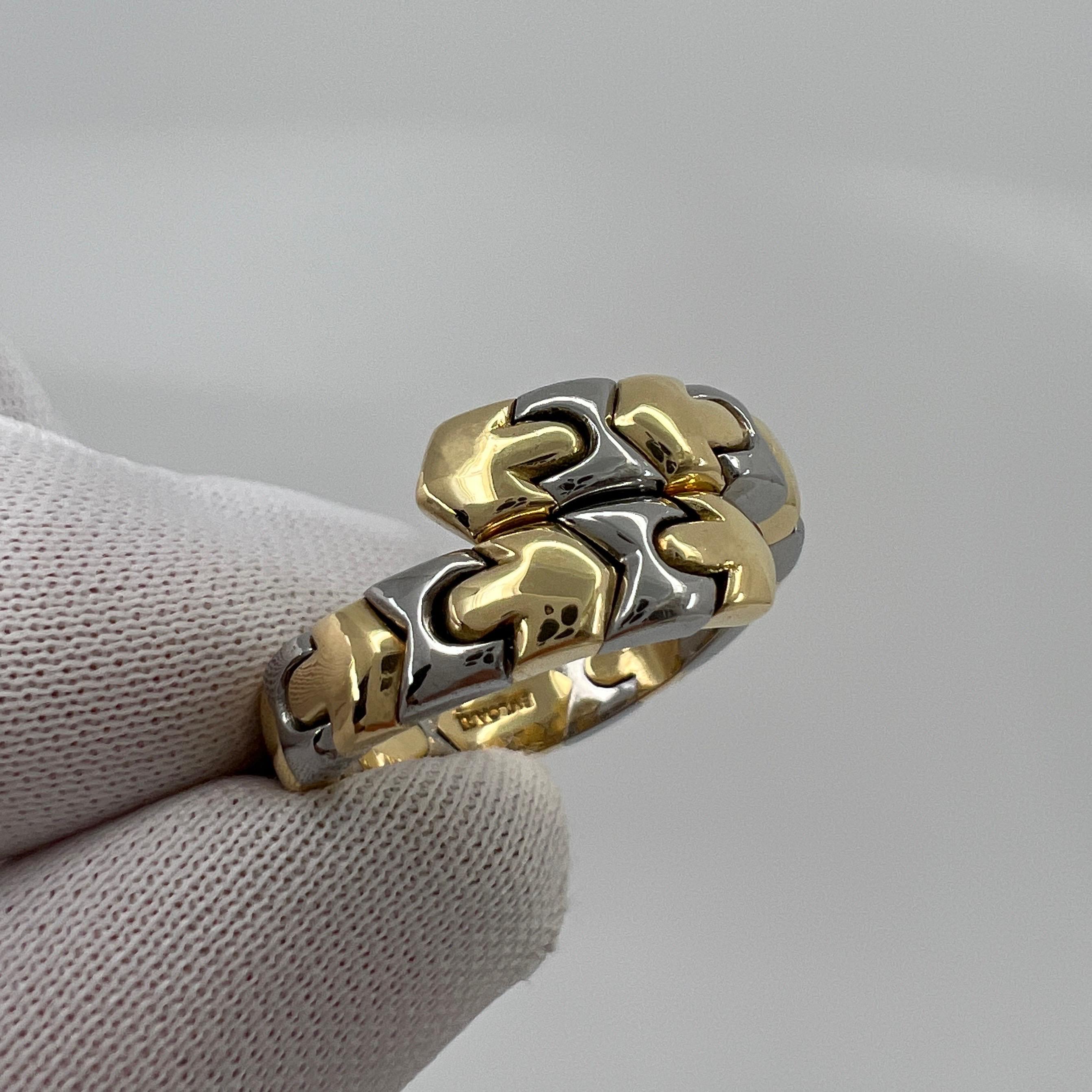 Rare Vintage Bvlgari Alveare Parentesi 18k Yellow & White Gold Spring Snake Ring In Excellent Condition For Sale In Birmingham, GB