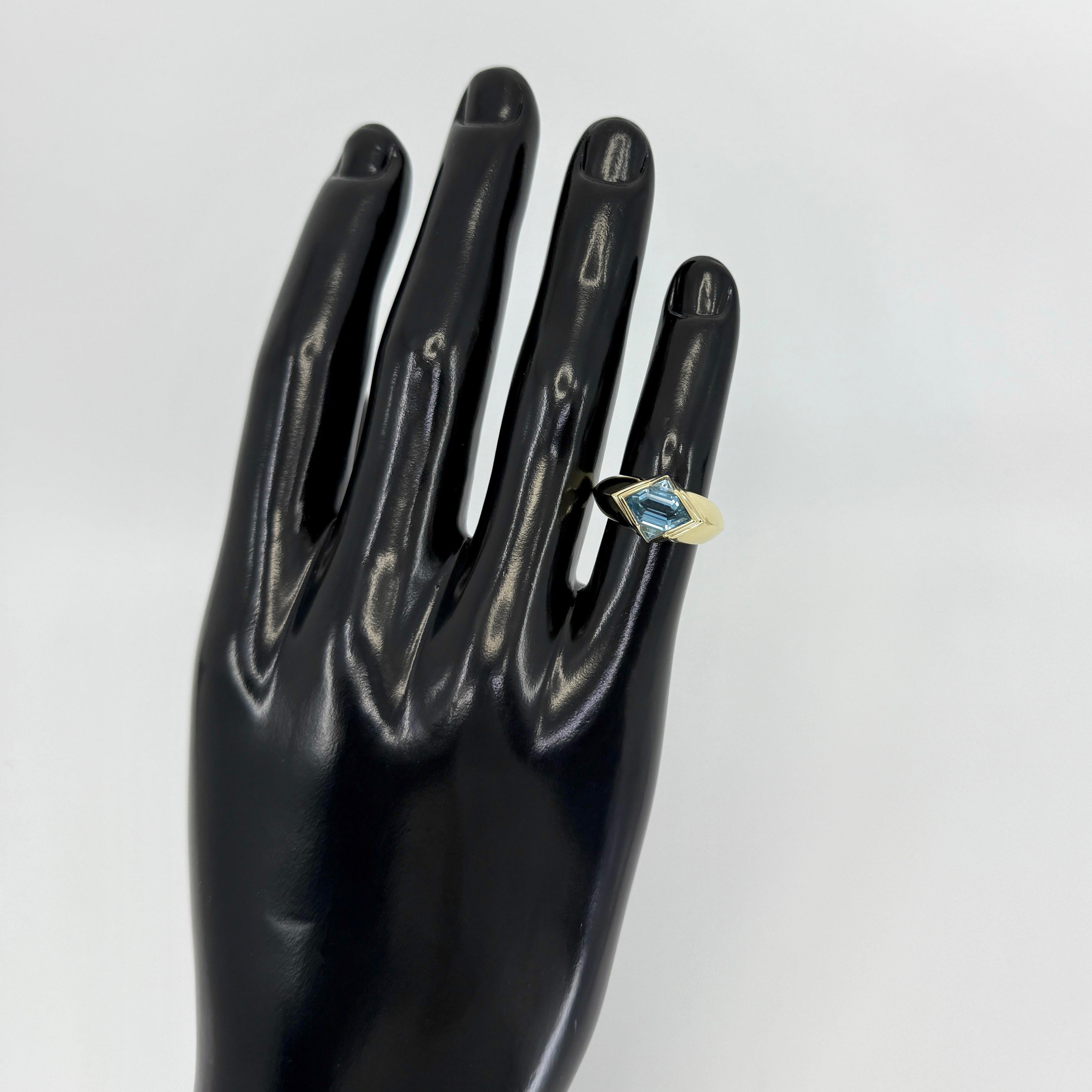 Rare Vintage Bvlgari Fancy Blue Topaz 18k Yellow Gold Signet Bezel Rubover Ring 3