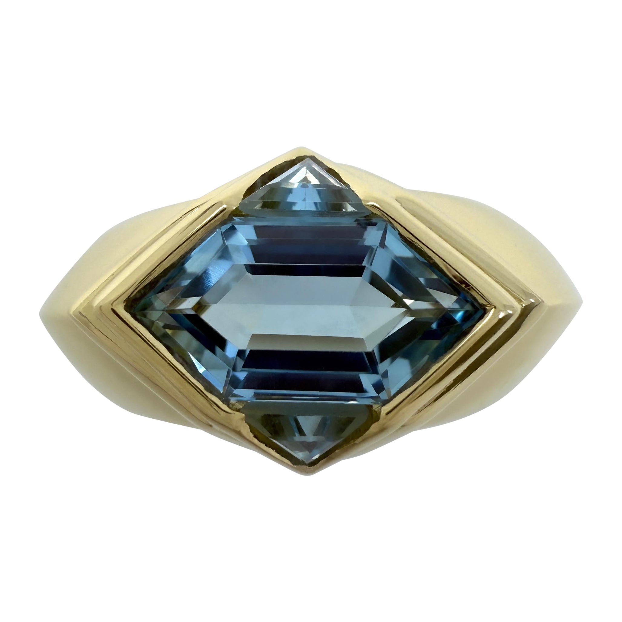 Rare Vintage Bvlgari Fancy Blue Topaz 18k Yellow Gold Signet Bezel Rubover Ring