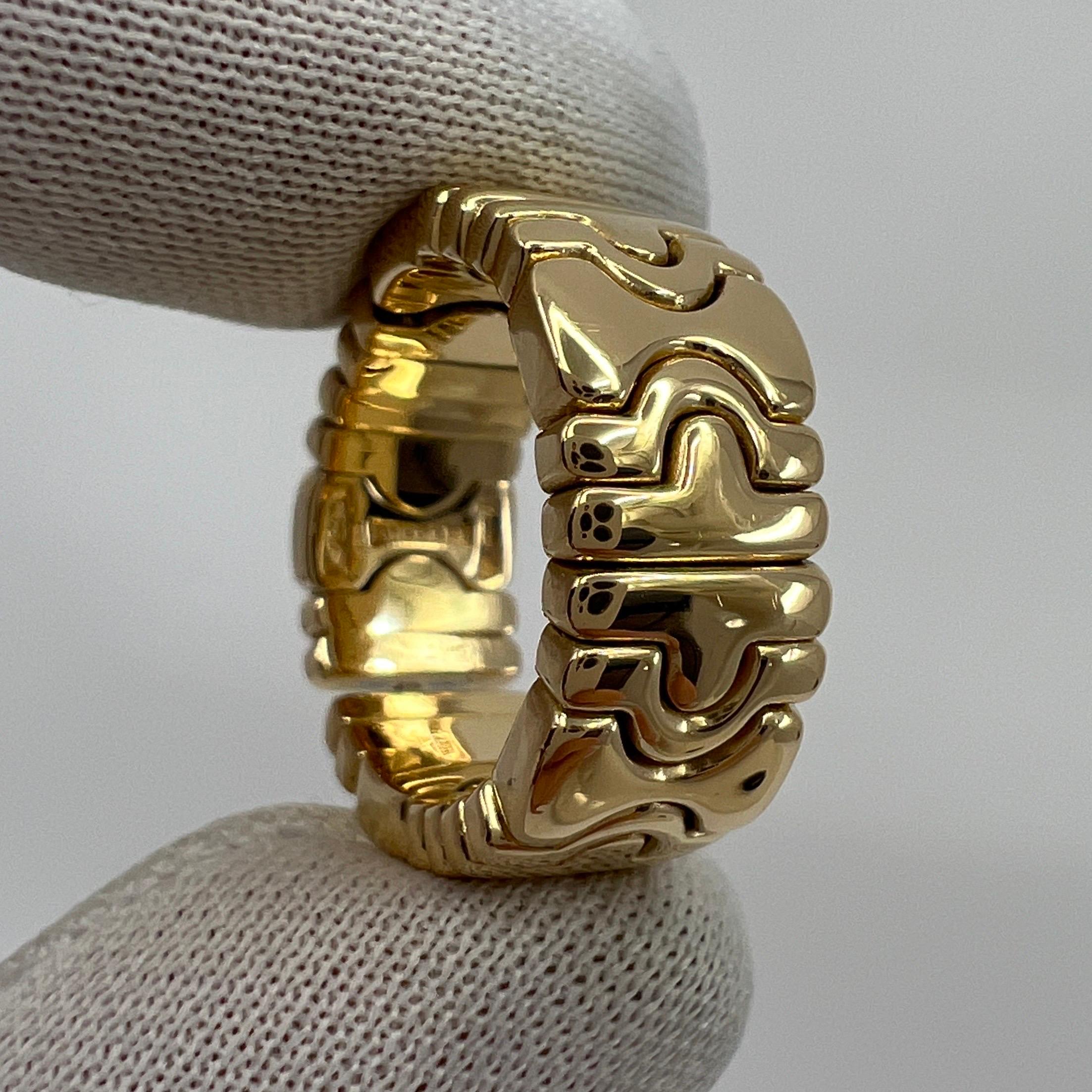 Vintage Bvlgari Parentesi 18 Karat Yellow Gold Spring Ring.

A beautiful vintage 18k yellow gold Bvlgari Parentesi ring with flexible spring design.
This stylish and unique spring design allowing it to fit between L1/2-N UK ring sizes approx