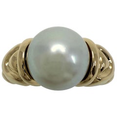 Raro anello vintage Bvlgari Passo Doppio 9,1 mm con perla bianca e oro giallo 18k EU51