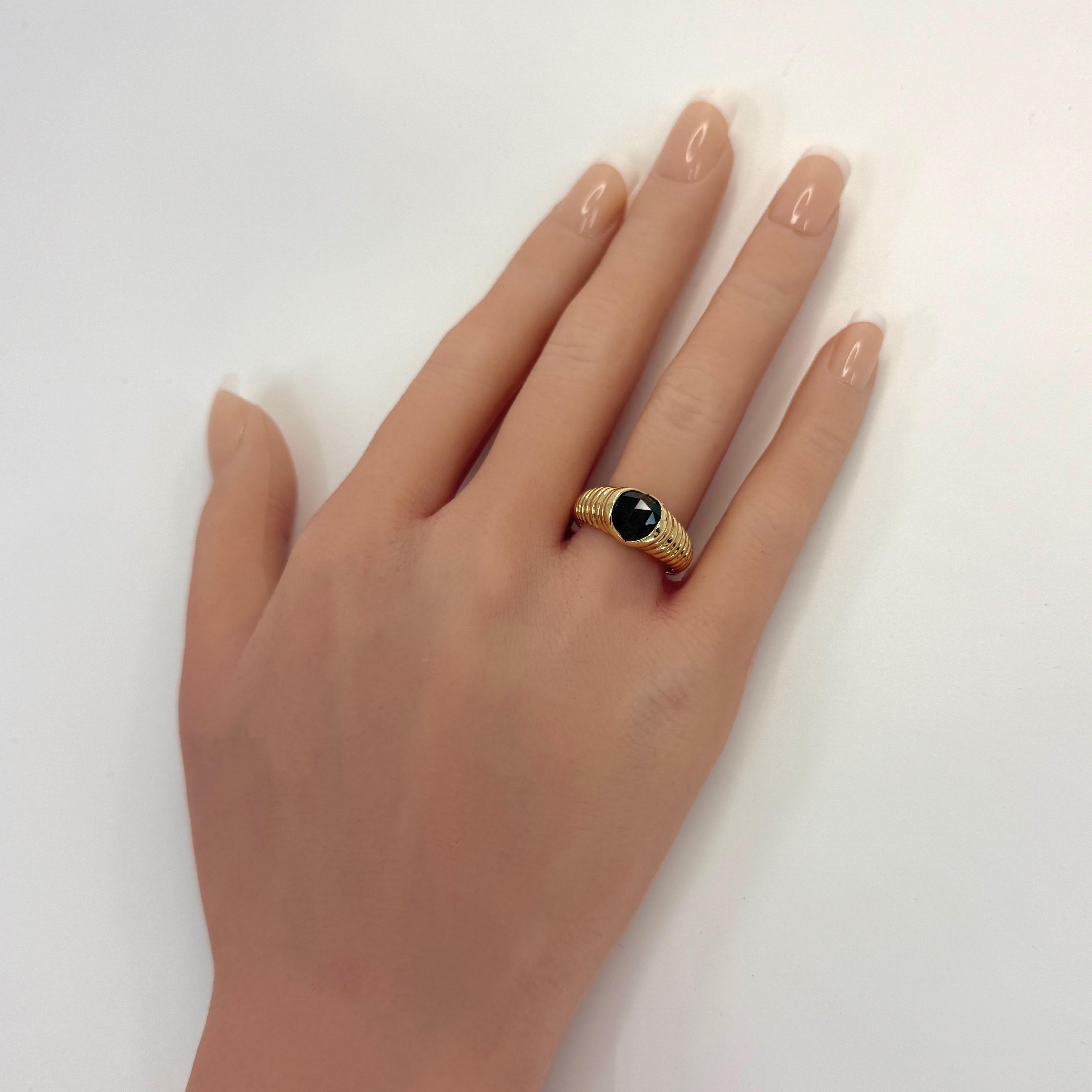 Rare Vintage Bvlgari Tourmaline Fancy Rose Cushion 18k Yellow Gold Doppio Ring In Good Condition In Birmingham, GB