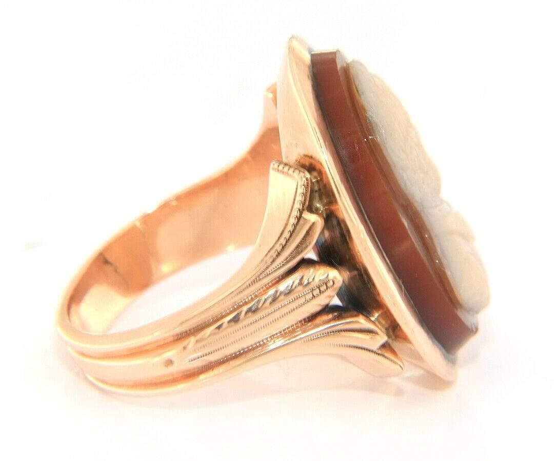 Rare Vintage Cameo Ring w/ Mens Profile in 10kt Rose Gold In Excellent Condition For Sale In Vienna, VA