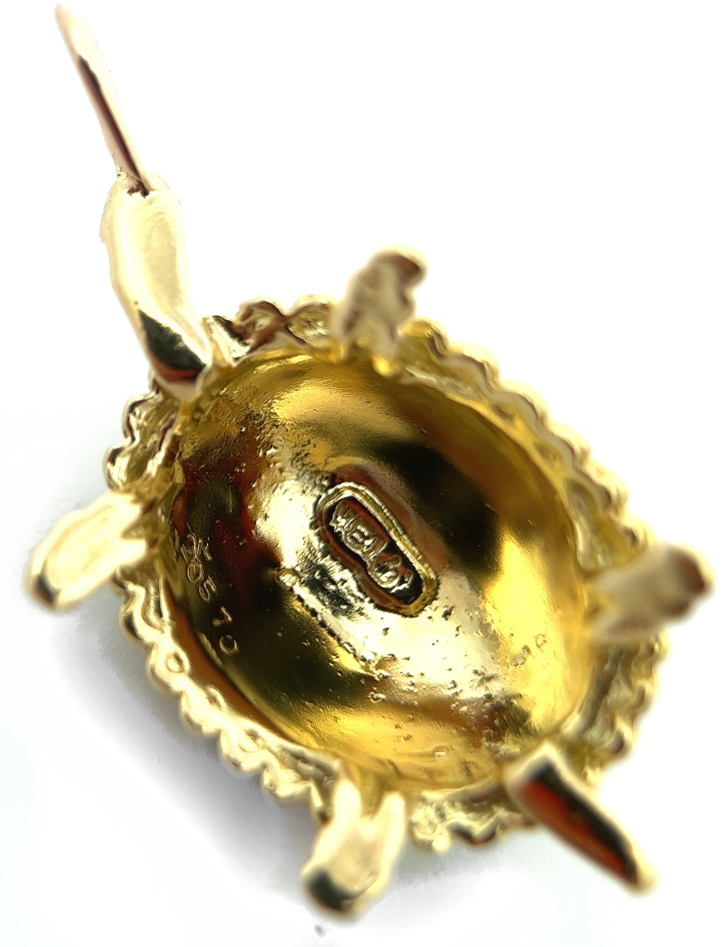  Cartier Pendentif vintage rare en forme de tortue en or jaune 18 carats et émail Pour femmes 