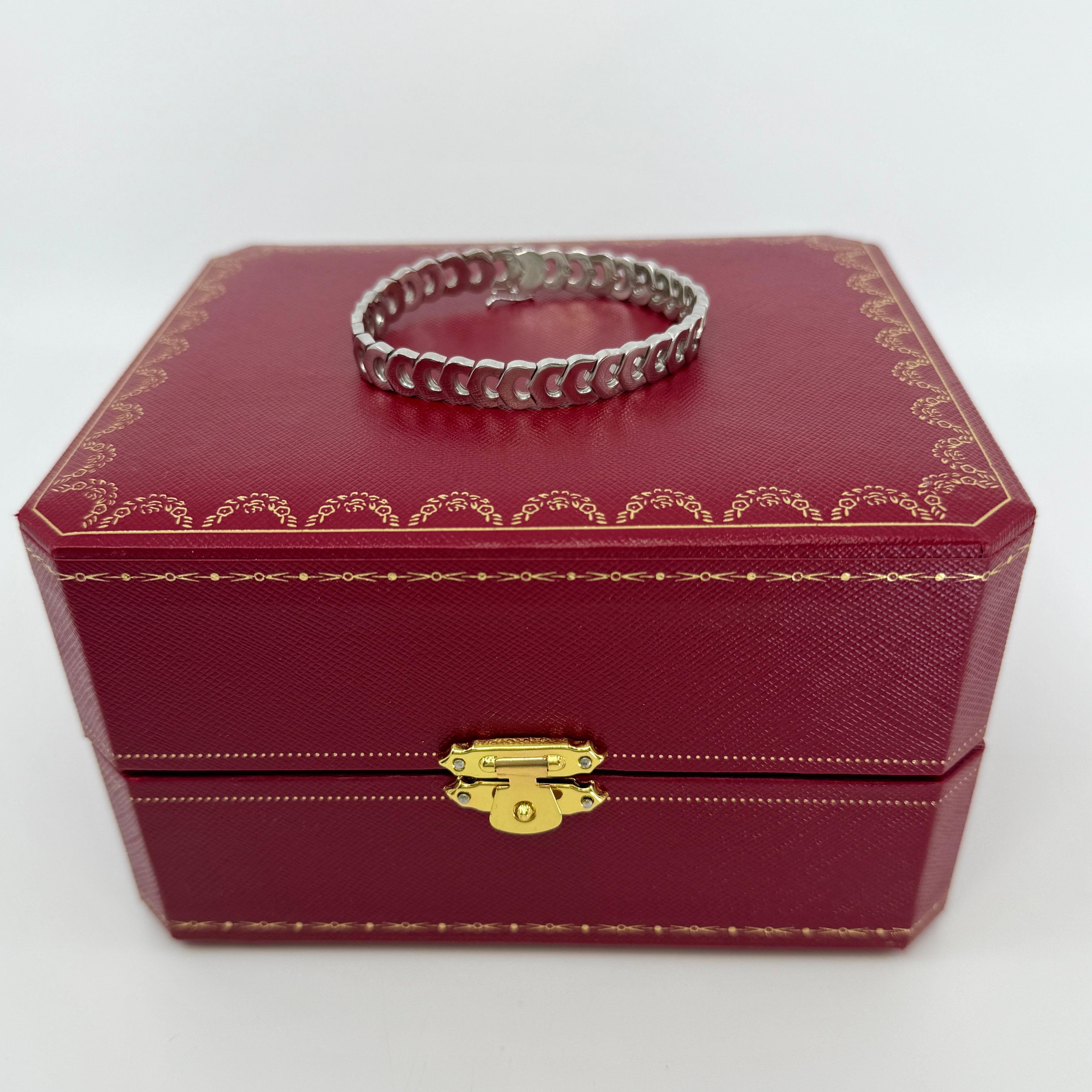 Rare Vintage Cartier C De Cartier 18k White Gold Link Bracelet.

Un magnifique bracelet Cartier avec des 
