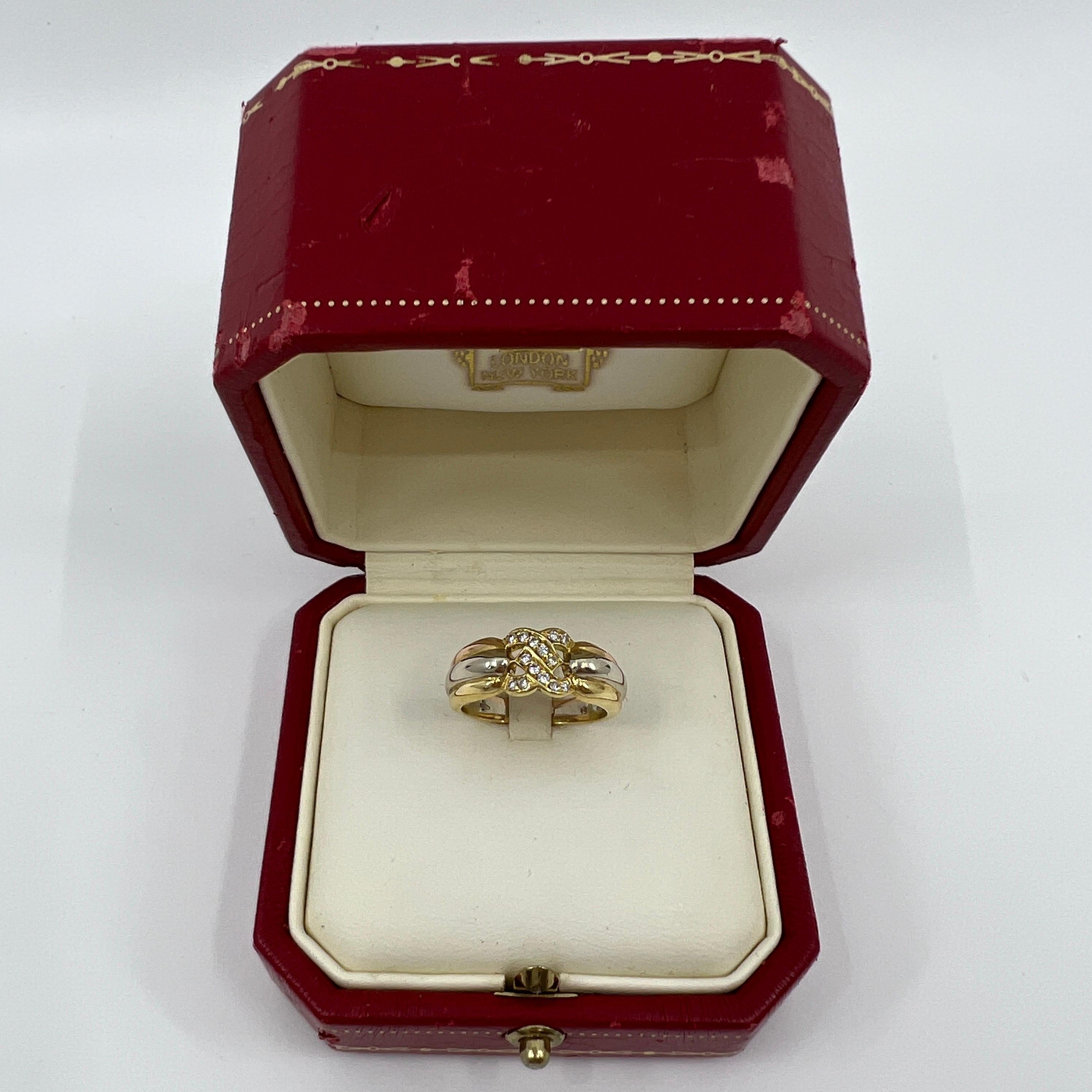 Taille ronde Cartier Bague vintage rare en or 18 carats à trois diamants en forme de grappe avec boîte en vente