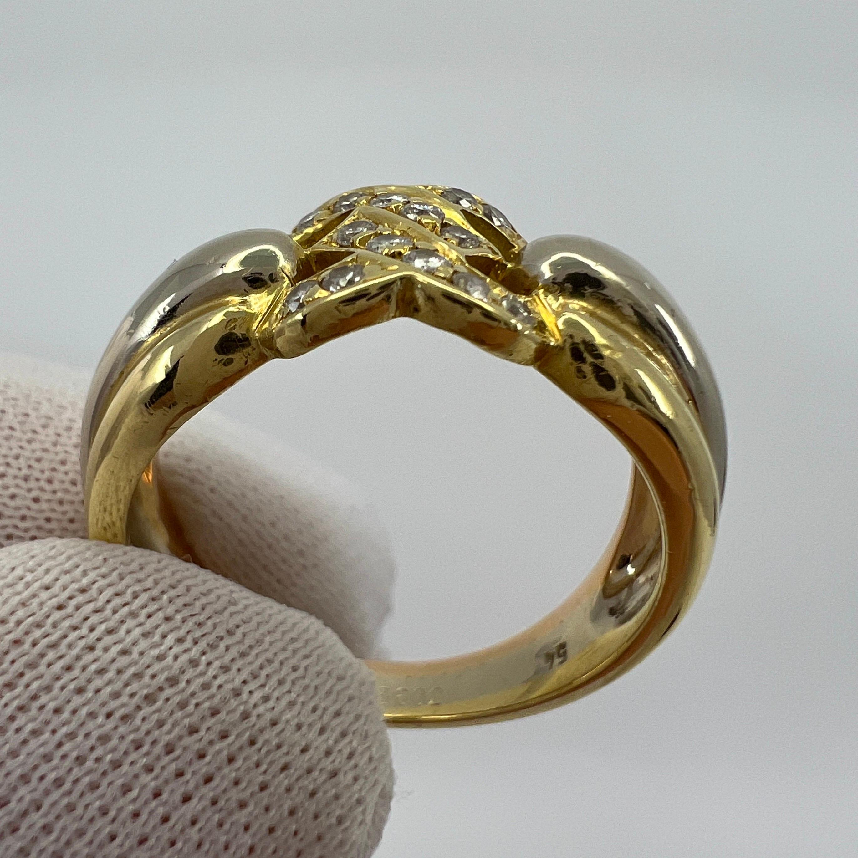 Cartier Bague vintage rare en or 18 carats à trois diamants en forme de grappe avec boîte Unisexe en vente