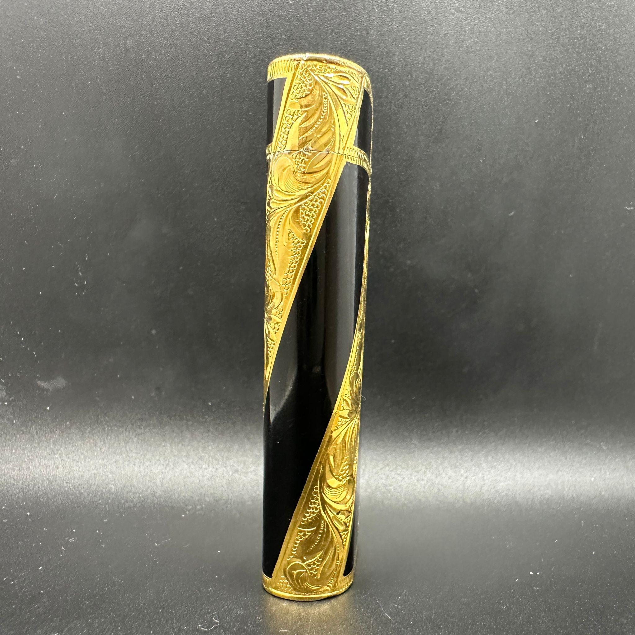 Baroque Rare Vintage Cartier circa 1980 18k Gold and Lacquer “Royking” Lighter