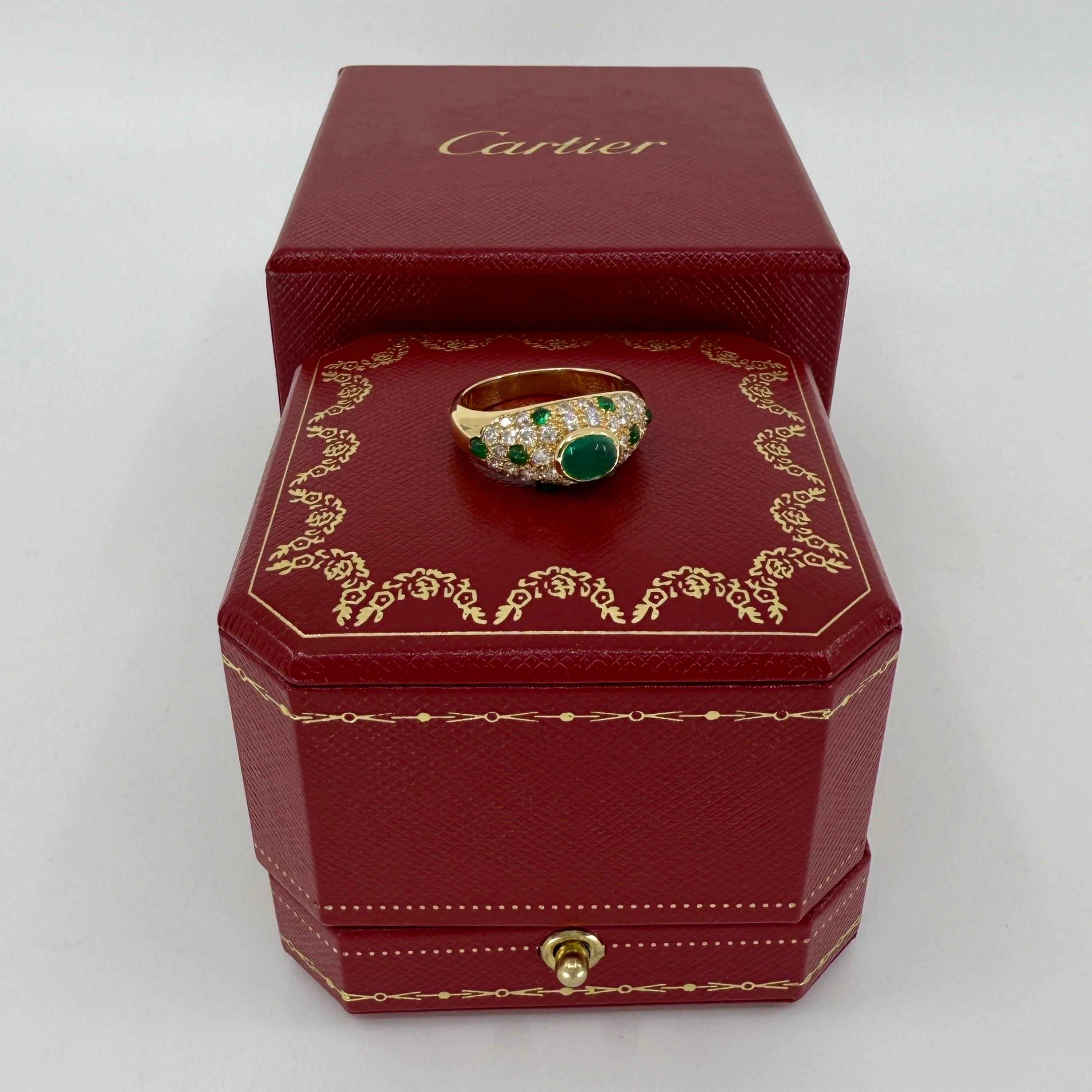 Raro Anillo Vintage Cartier Esmeralda Y Diamante Cúpula Mimi De Oro Amarillo 18k.

Rarísimo anillo Cartier de oro amarillo engastado con una esmeralda de primera calidad de color verde intenso y excelente talla cabujón oval. Mide 7,3x5,9 mm en el