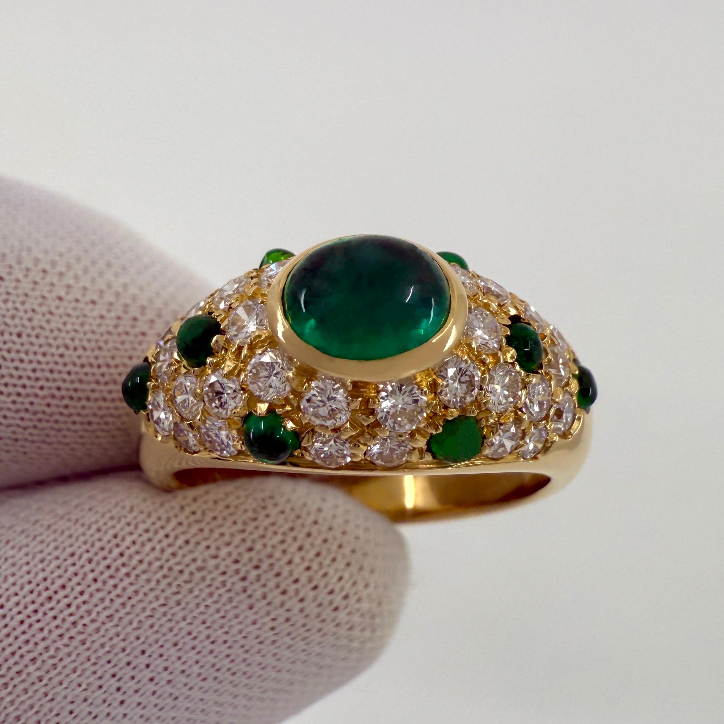 Raro Anillo Vintage Cartier Esmeralda y Diamante Mimi Cabujón Ovalado de Oro Amarillo de 18k en Bueno estado para la venta en Birmingham, GB