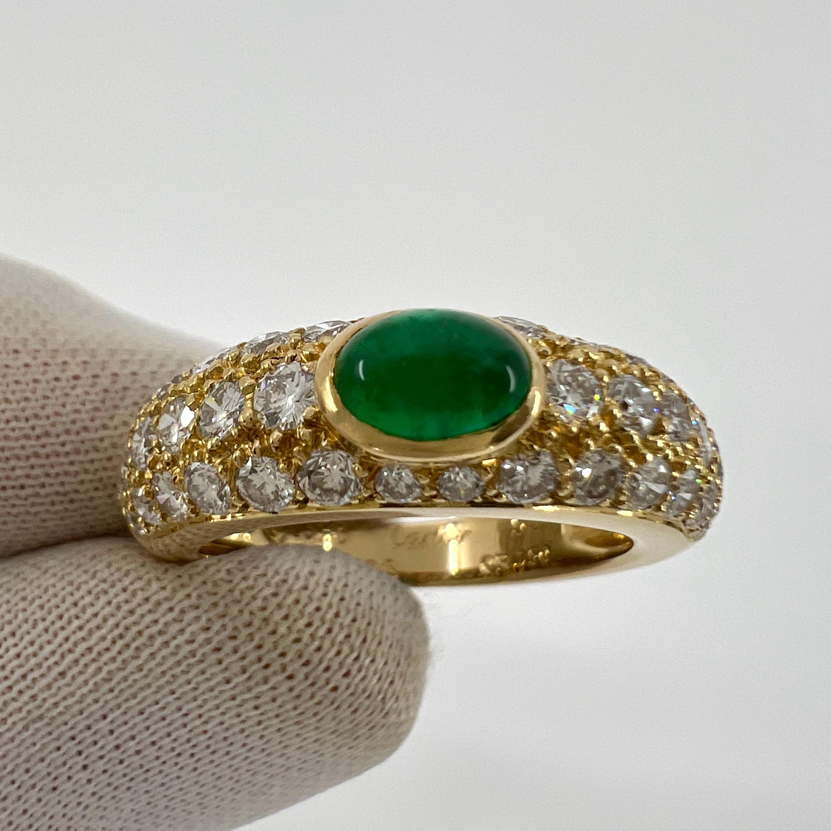 Cartier Mimi, bague vintage rare cabochon ovale en or jaune 18 carats, émeraude et diamants Excellent état - En vente à Birmingham, GB