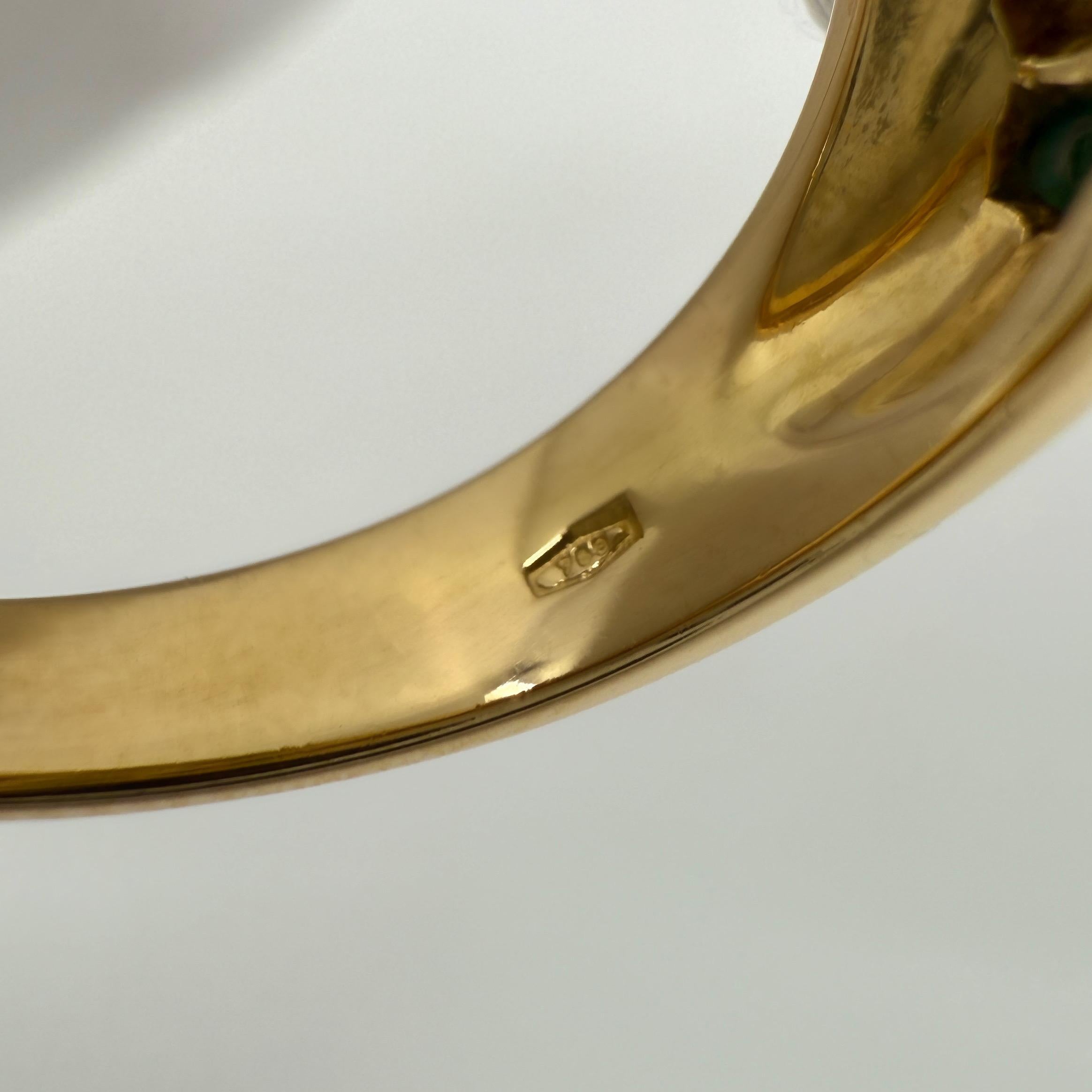 Raro Anillo Vintage Cartier Esmeralda y Diamante Mimi Cabujón Ovalado de Oro Amarillo de 18k en venta 4