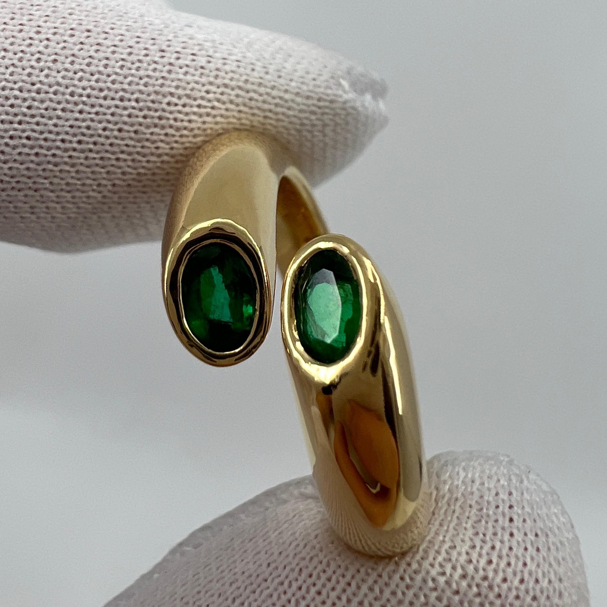 Women's or Men's Rare Vintage Cartier Green Emerald Ellipse Oval Cut 18k Gold Bypass Split Ring