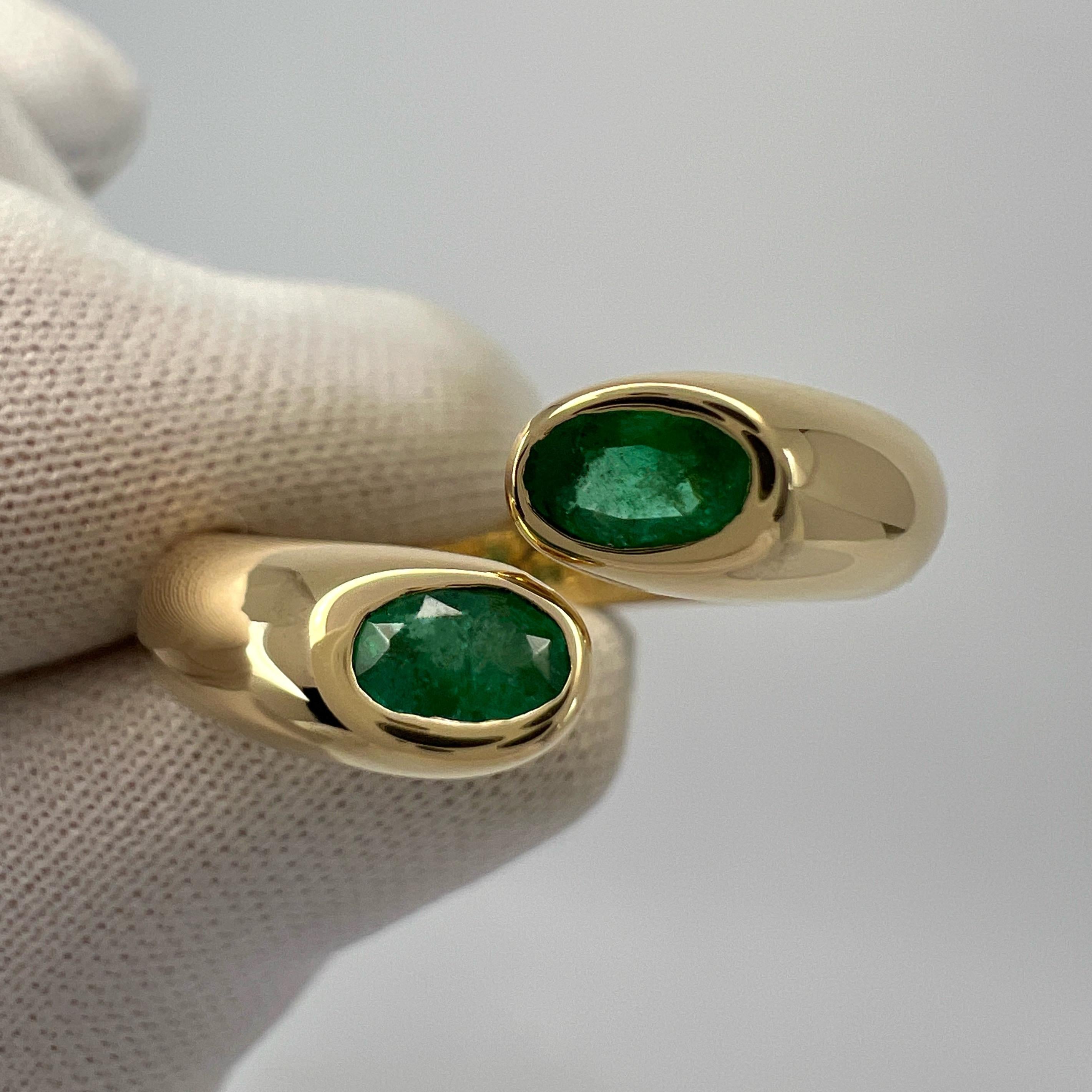 Women's or Men's Rare Vintage Cartier Green Emerald Ellipse Oval Cut 18k Gold Bypass Split Ring