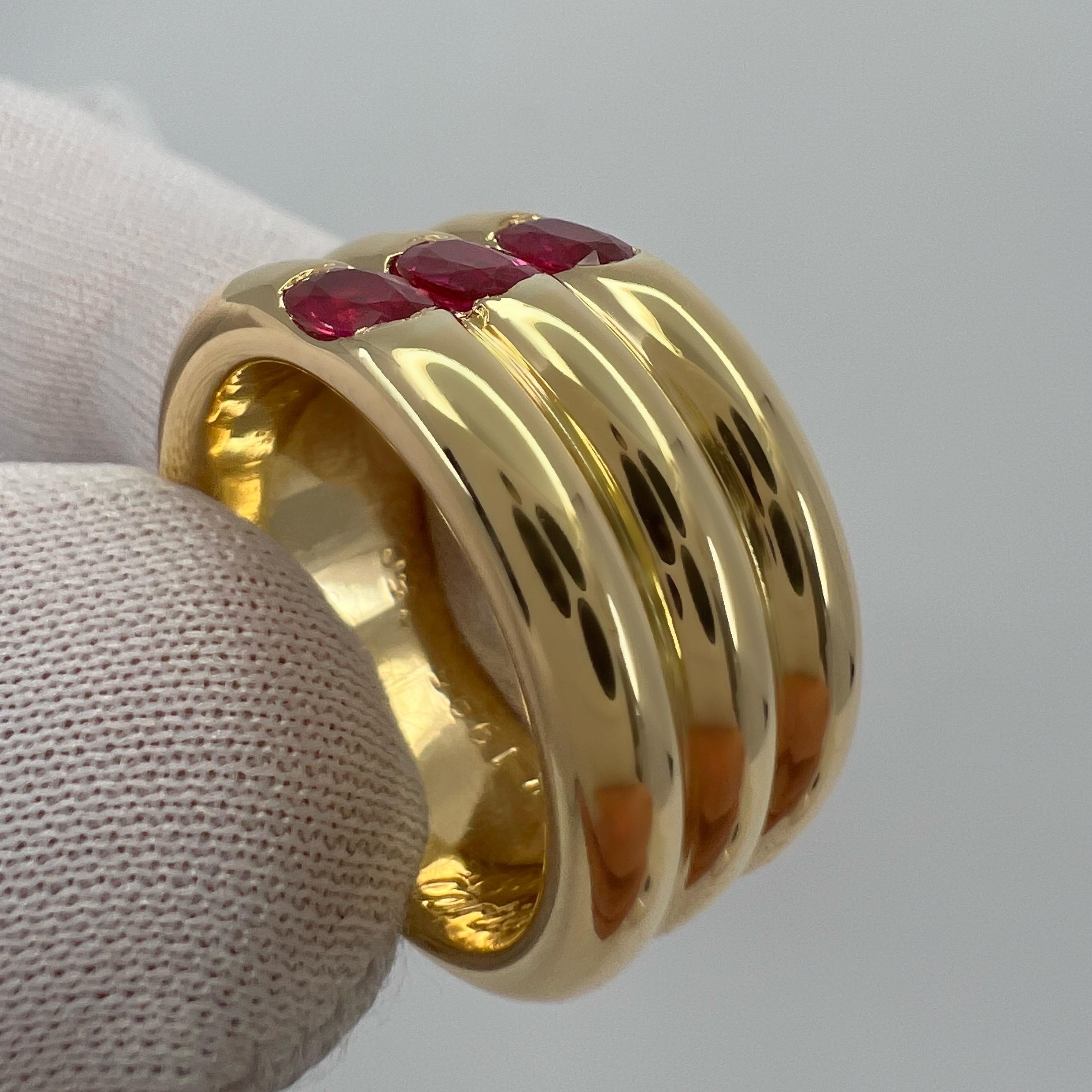 Rare Vintage Cartier Red Ruby Ellipse 18k Yellow Gold Three Stone Band Ring 53 For Sale 2