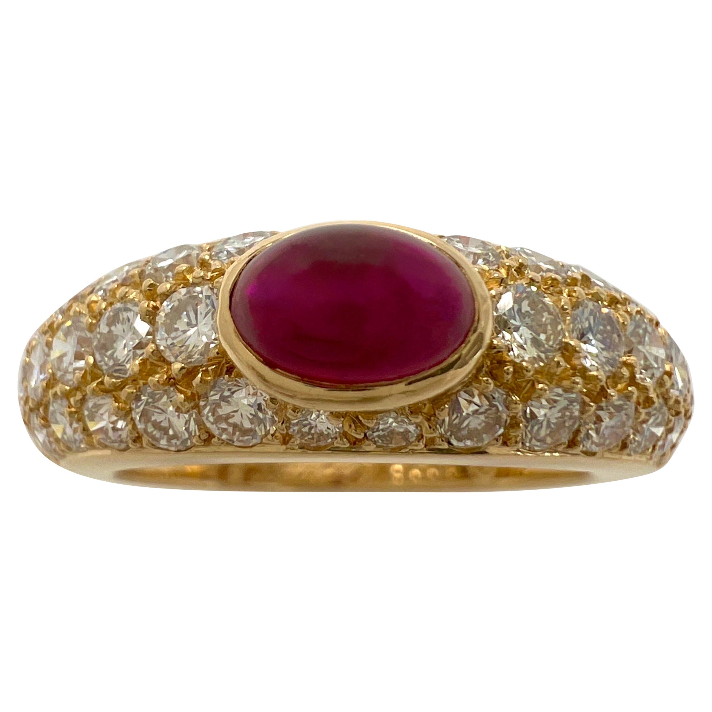 Cartier Mimi, bague vintage rare cabochon ovale en or jaune 18 carats, rubis et diamants